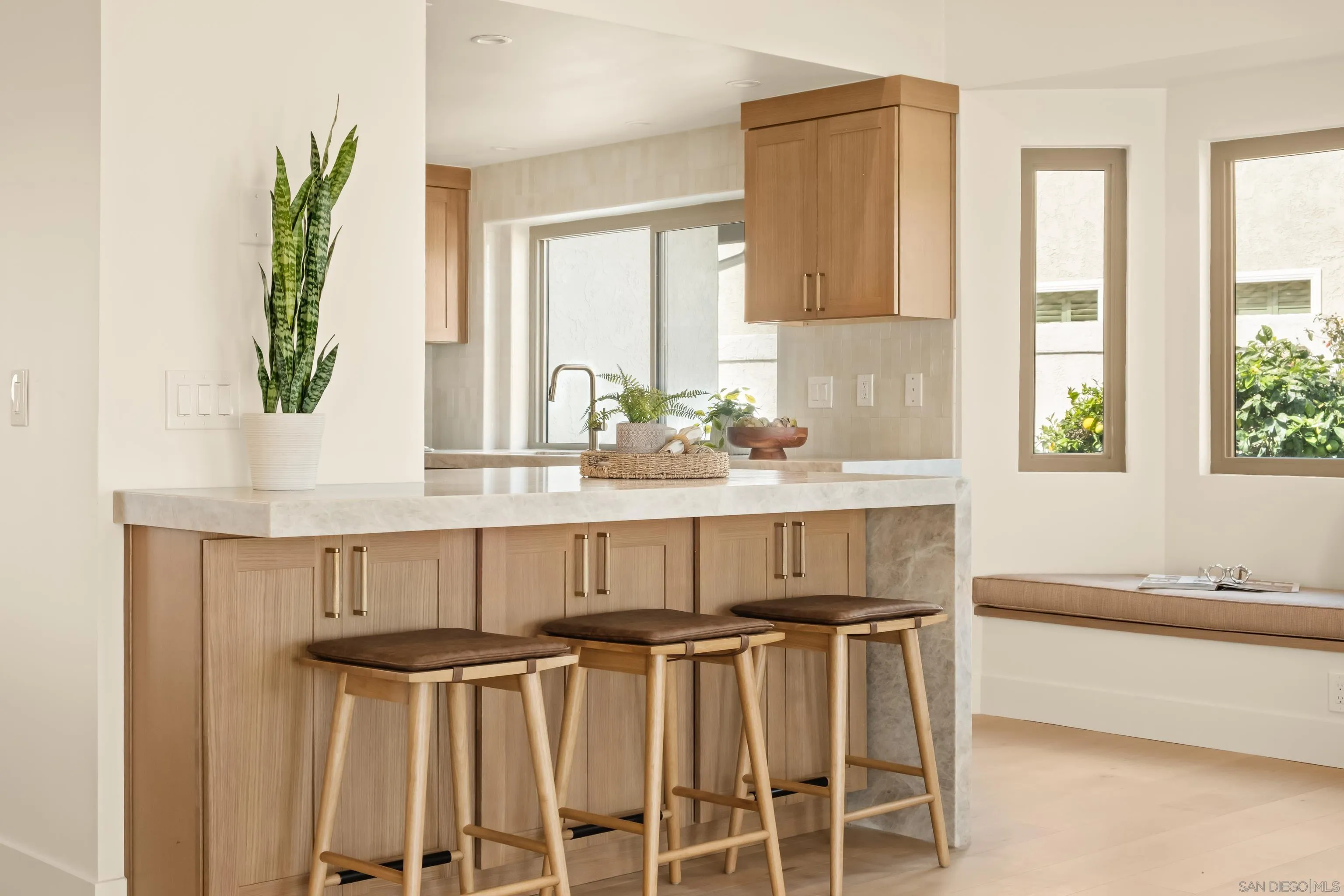 https://cdn.realtyfeed.com/cdn/127/260005227/3169595fab1a5880b073a07f2e7b4412.webp
