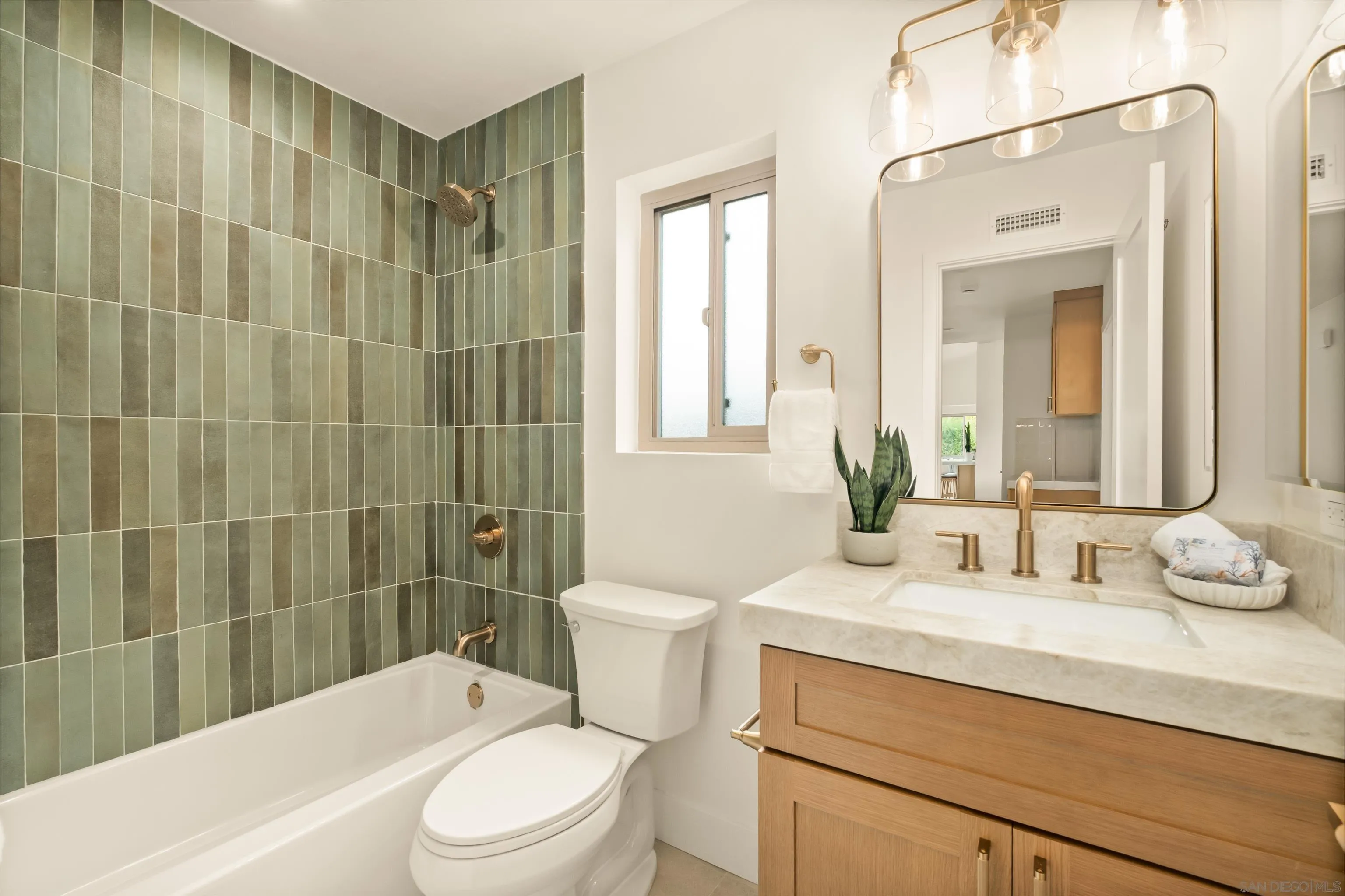 https://cdn.realtyfeed.com/cdn/127/260005227/4f157574453ec93f774f5b7e305f4d66.webp