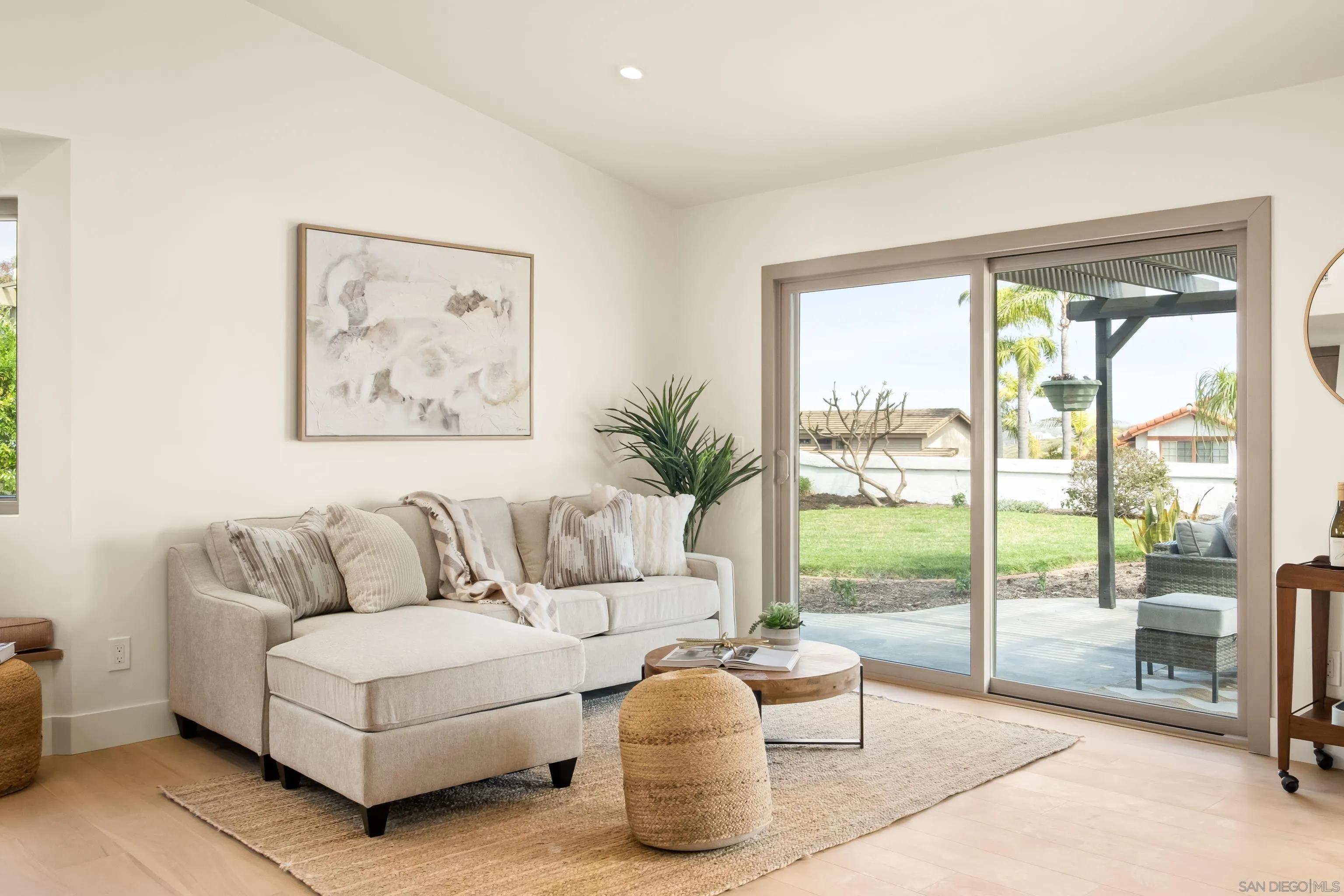 https://cdn.realtyfeed.com/cdn/127/260005227/7cb2b7e81d37c111afddb226a0051763.webp