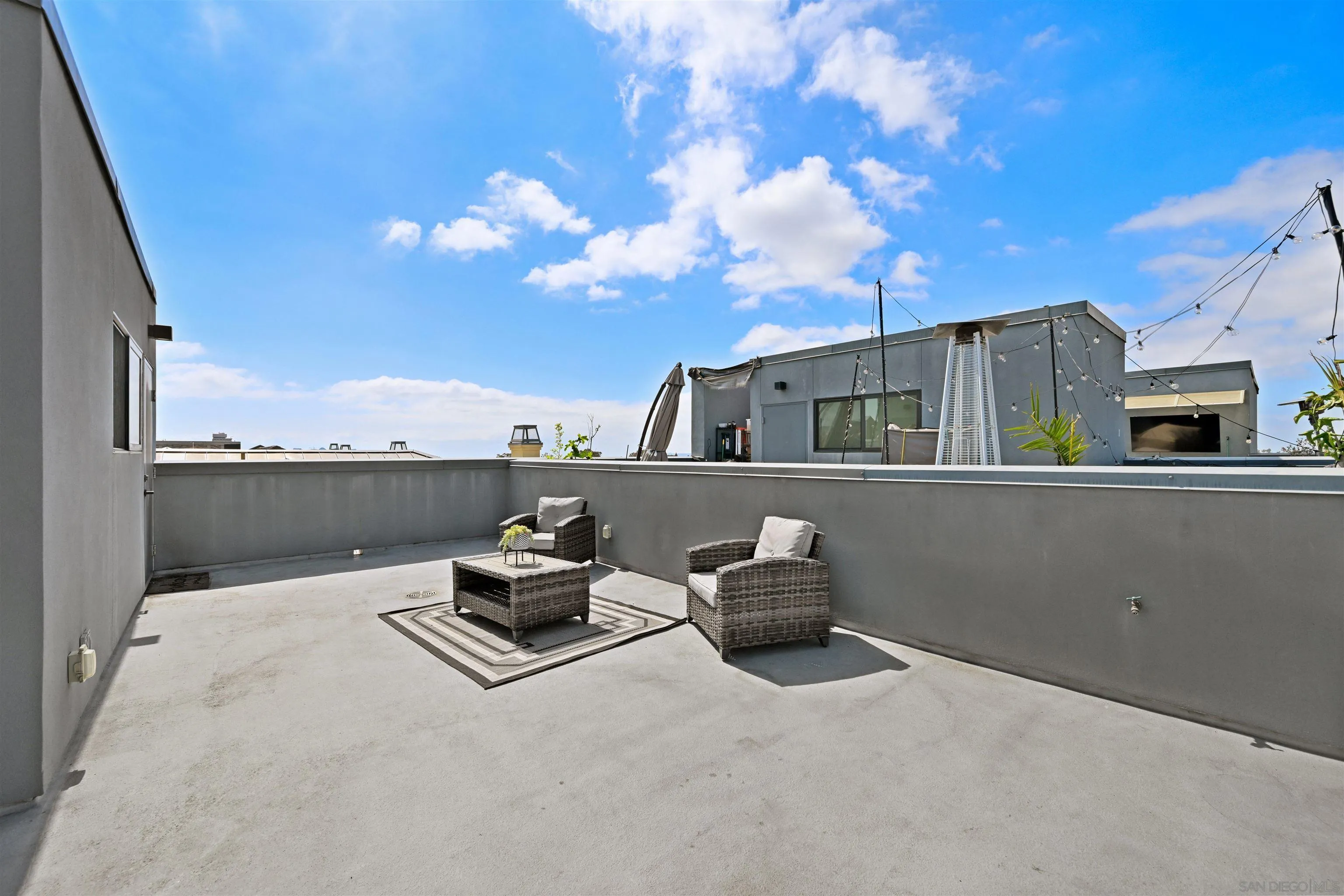 https://cdn.realtyfeed.com/cdn/127/260005230/311fd0ff813e96b565557a44c07858af.webp
