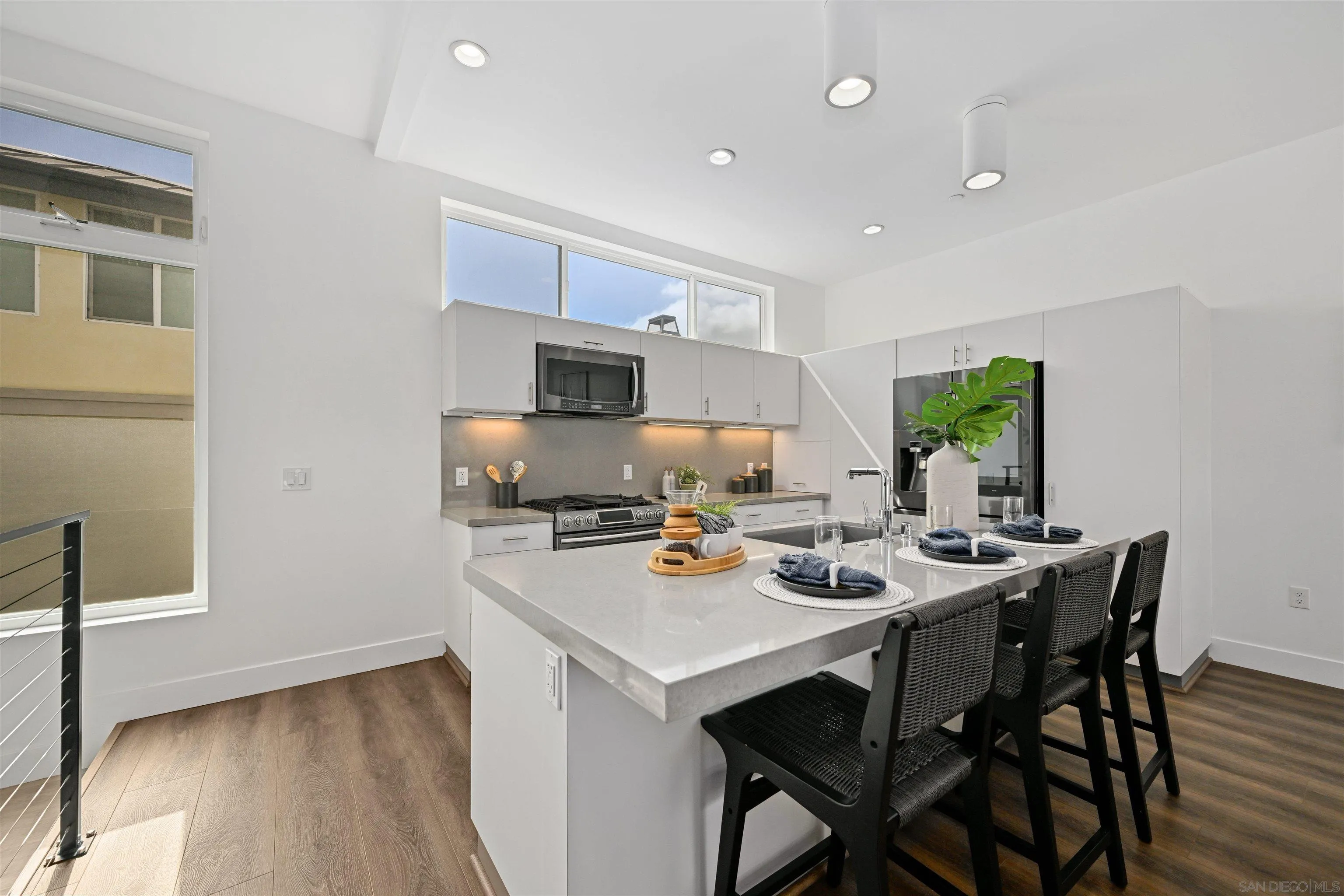 https://cdn.realtyfeed.com/cdn/127/260005230/815211cdc89d973096be5d4cb2e7387f.webp
