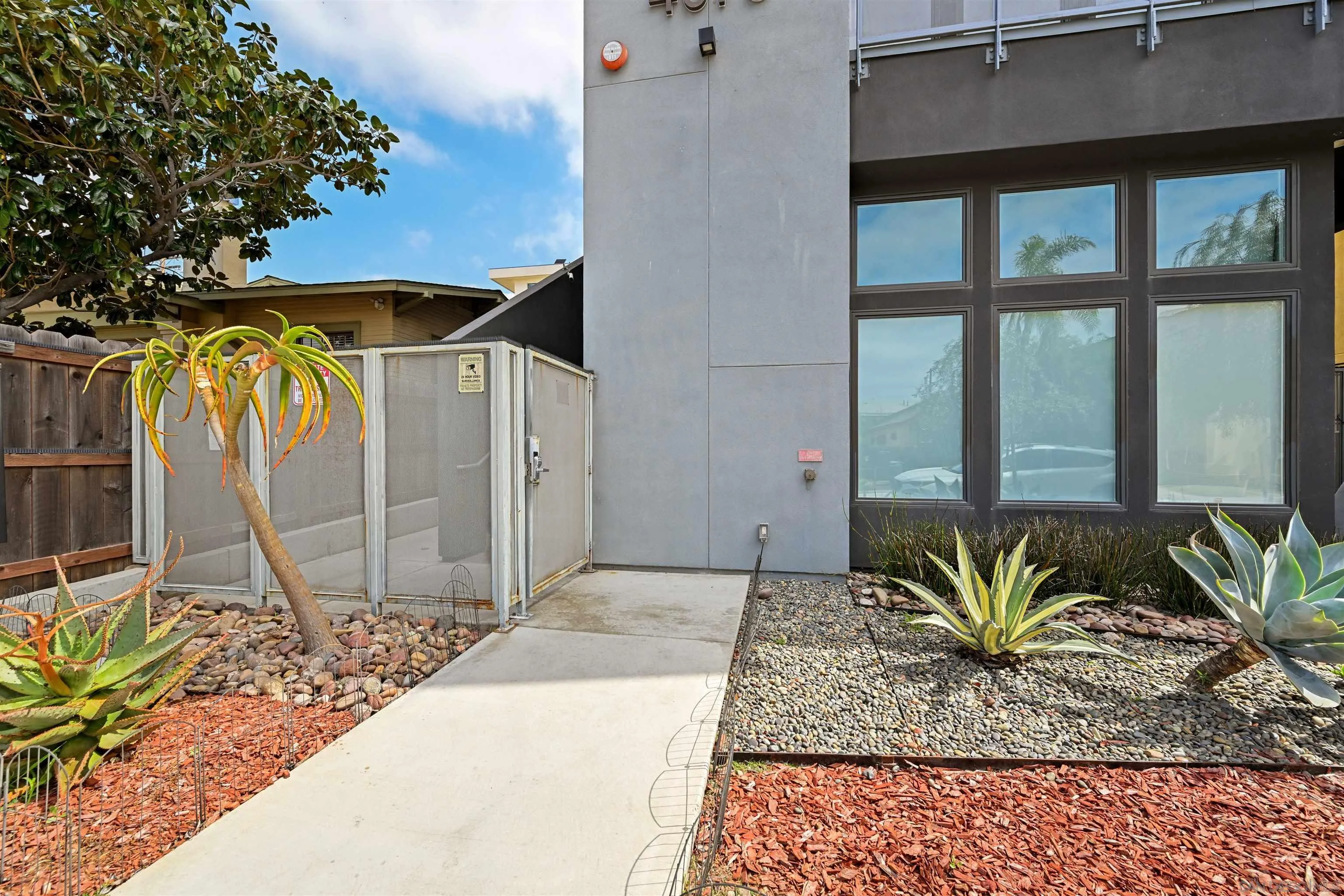 https://cdn.realtyfeed.com/cdn/127/260005230/94aab904752aee475f9c5402279257cd.webp