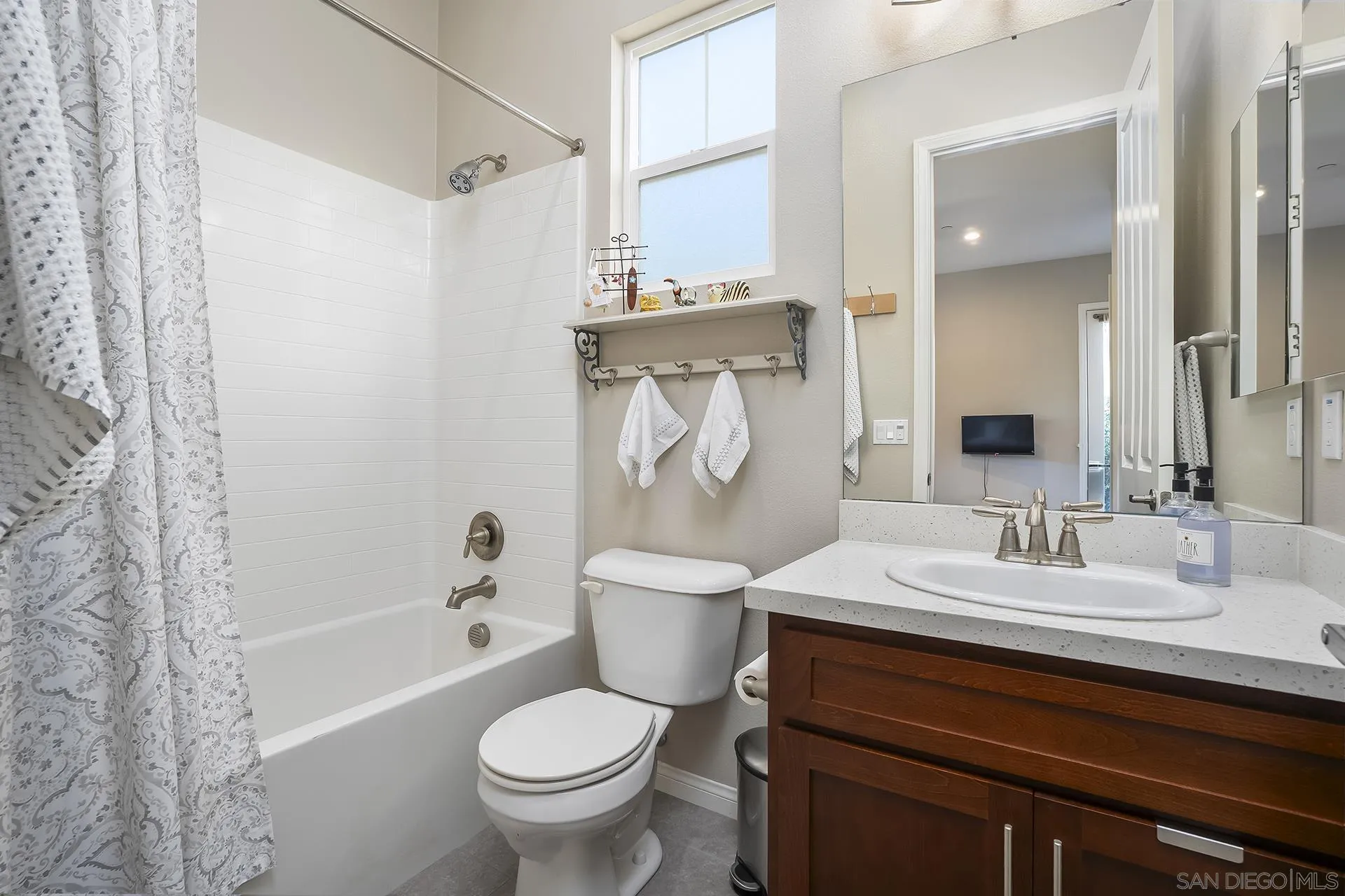 https://cdn.realtyfeed.com/cdn/127/260005232/2001637af9f6c0e2a51b6795f874197f.webp