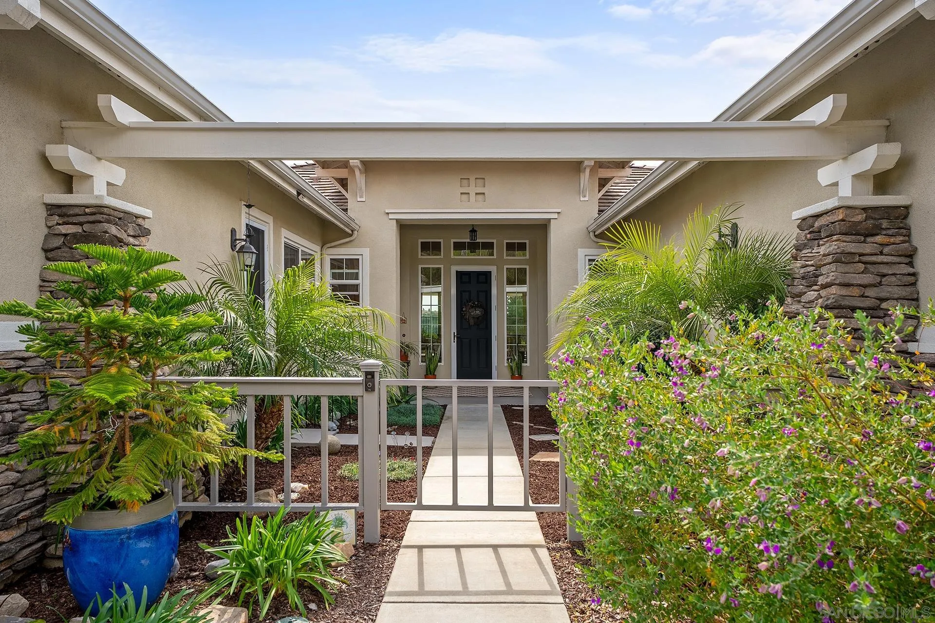 https://cdn.realtyfeed.com/cdn/127/260005232/5d6030039f6498e81d8b9b62abdc5434.webp