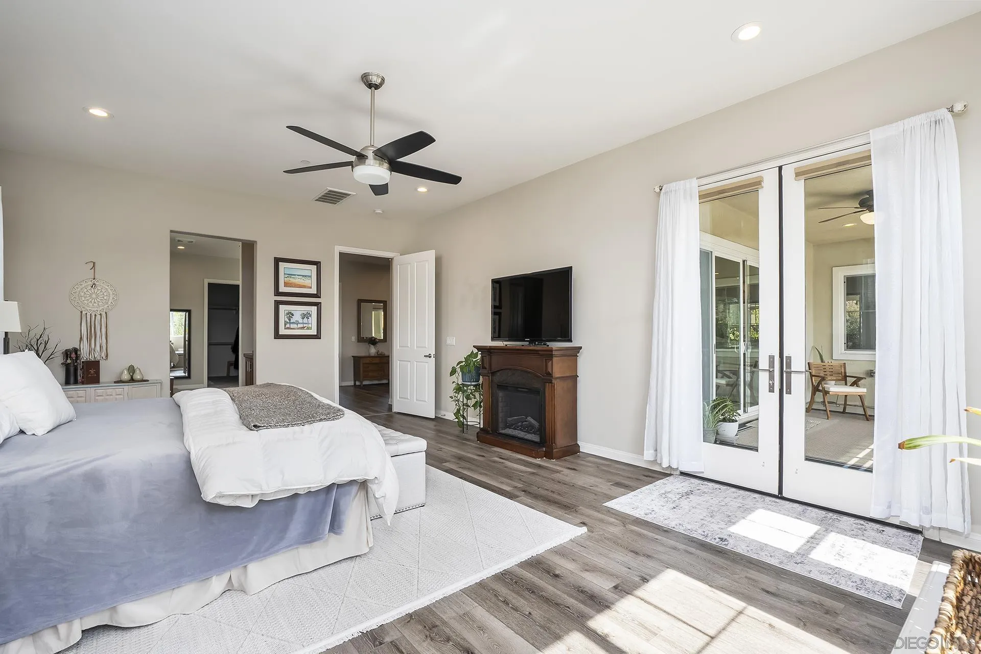 https://cdn.realtyfeed.com/cdn/127/260005232/7497bad2163d2bd8843ee3d4462d9521.webp