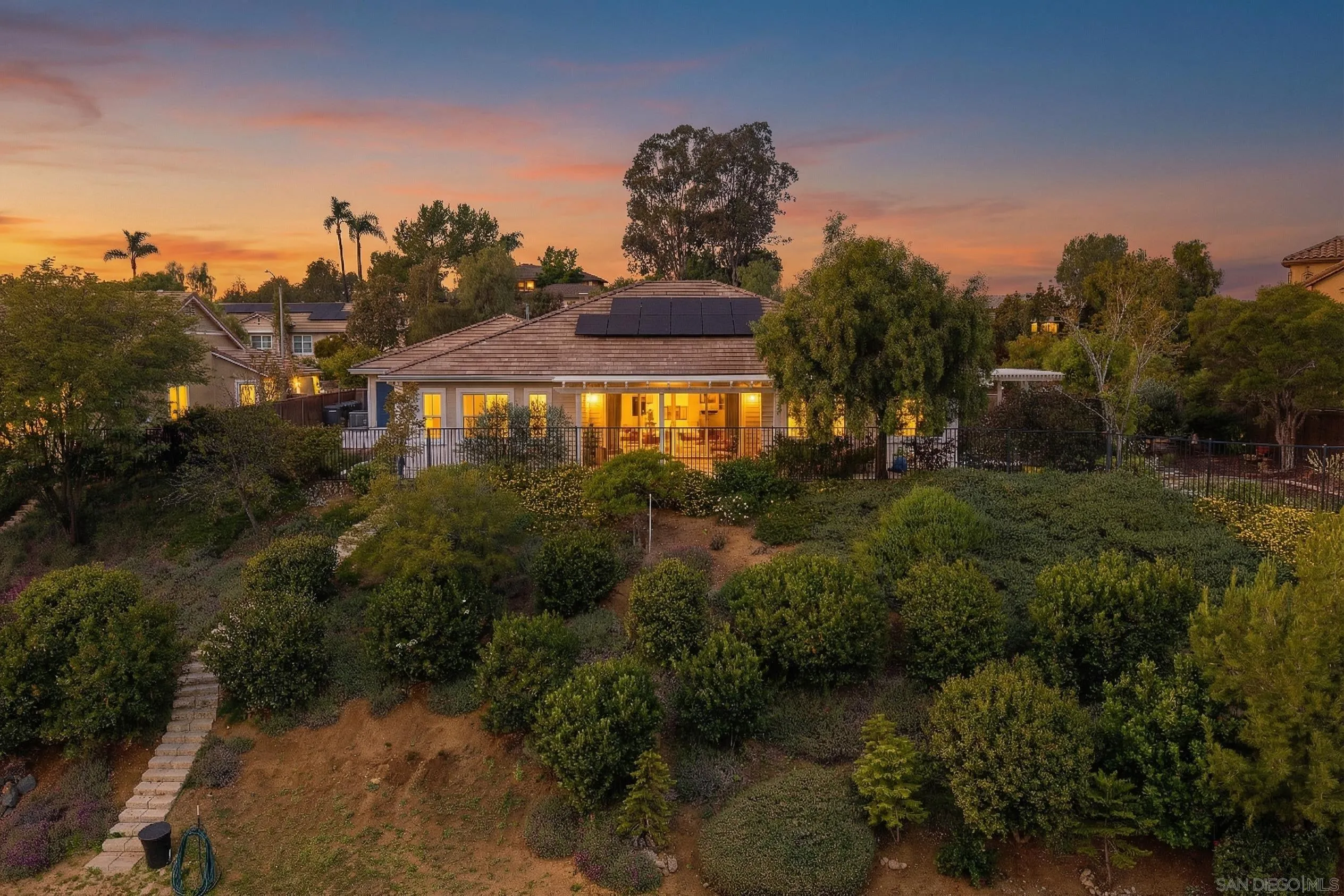 https://cdn.realtyfeed.com/cdn/127/260005232/8837966e019f573720404cde119dd1ea.webp