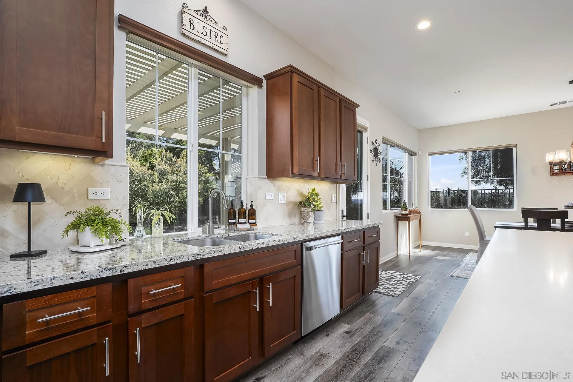 https://cdn.realtyfeed.com/cdn/127/260005232/ae660a99858f8b814f37c48ef8612b8c.webp