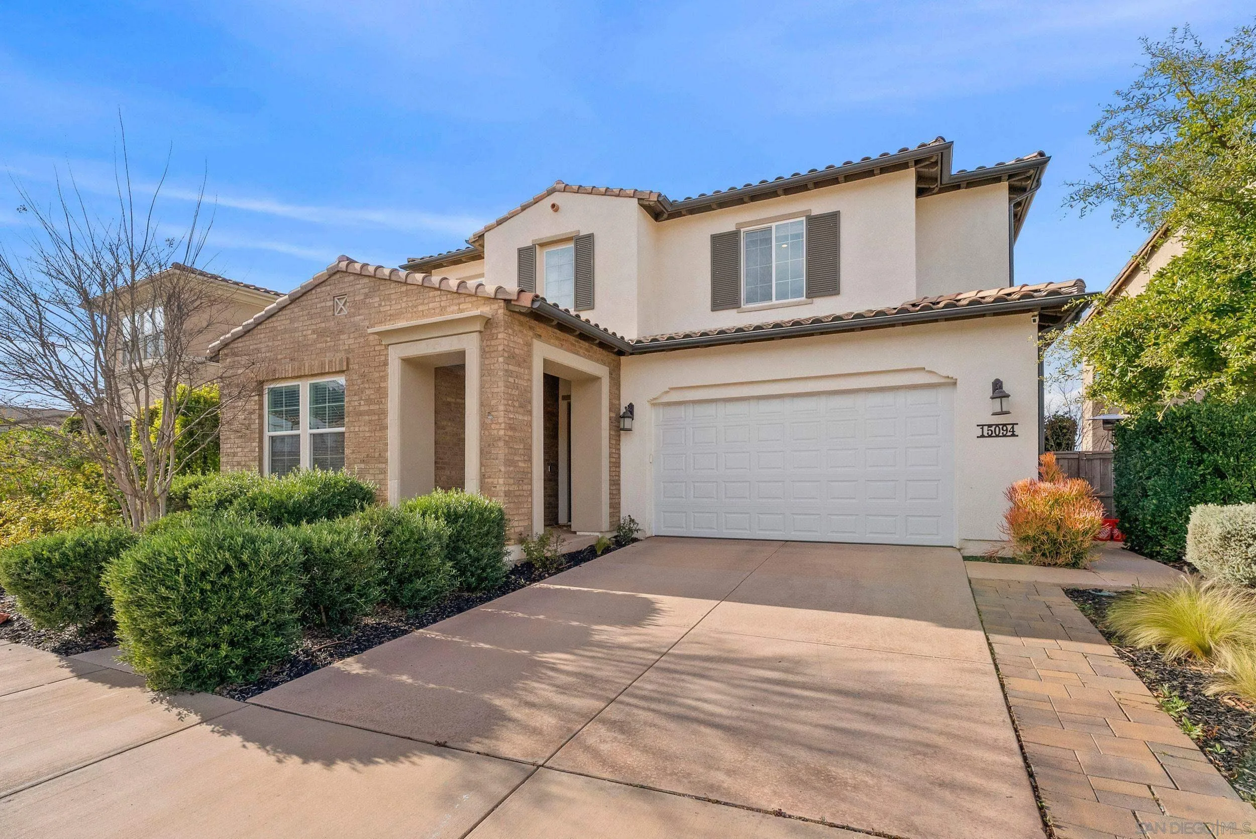 https://cdn.realtyfeed.com/cdn/127/260005234/fe065c2e3a7c75994b54b48e0b04cf7d.webp