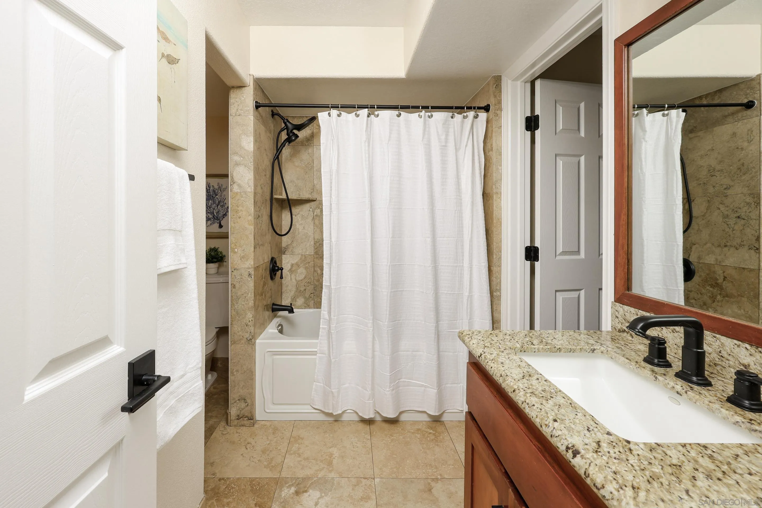 https://cdn.realtyfeed.com/cdn/127/260005236/43deafb34746b343961ced25acf99343.webp