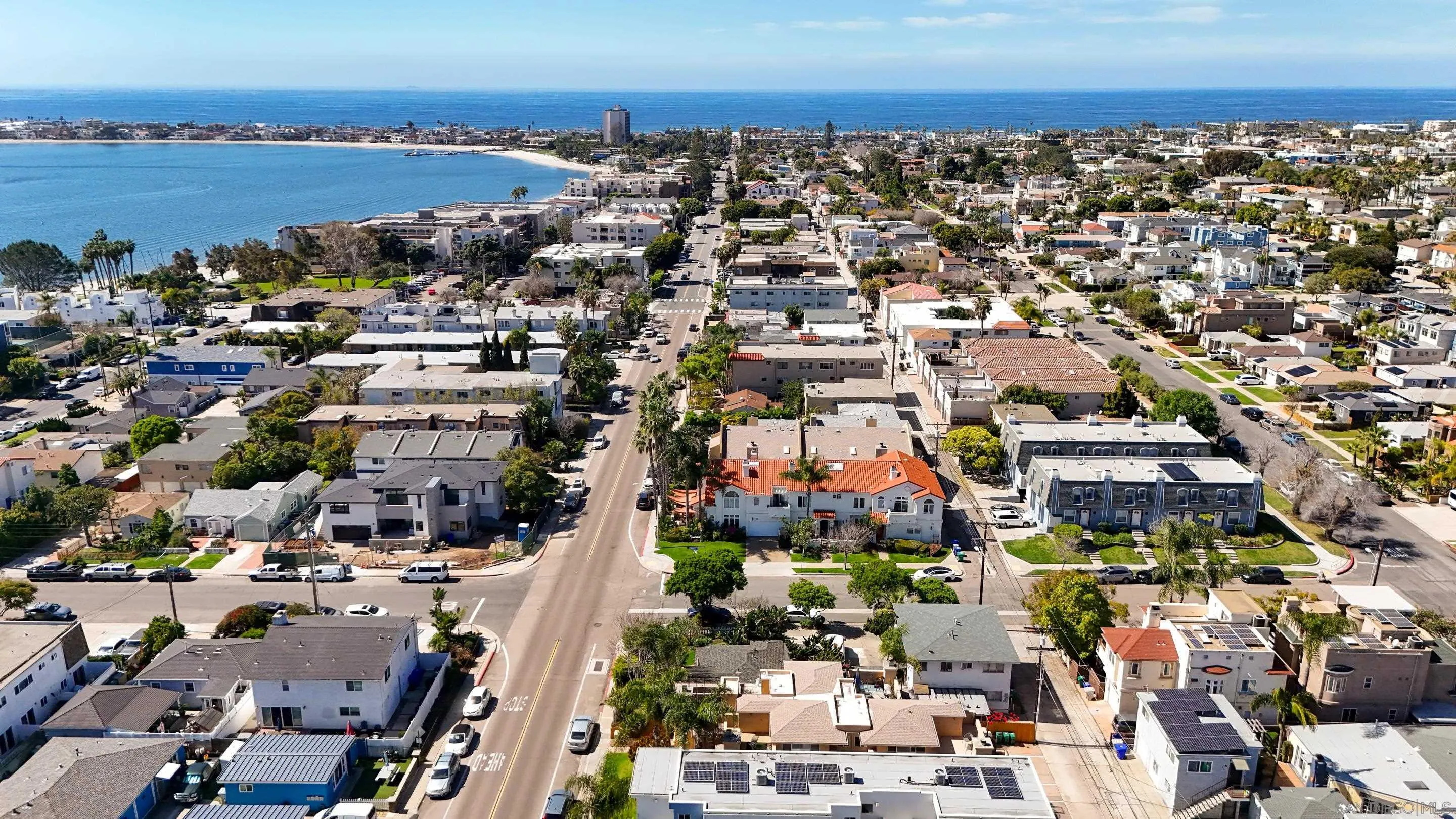 https://cdn.realtyfeed.com/cdn/127/260005236/7292a791ed3b2b0c24b2aaf9e8569da3.webp