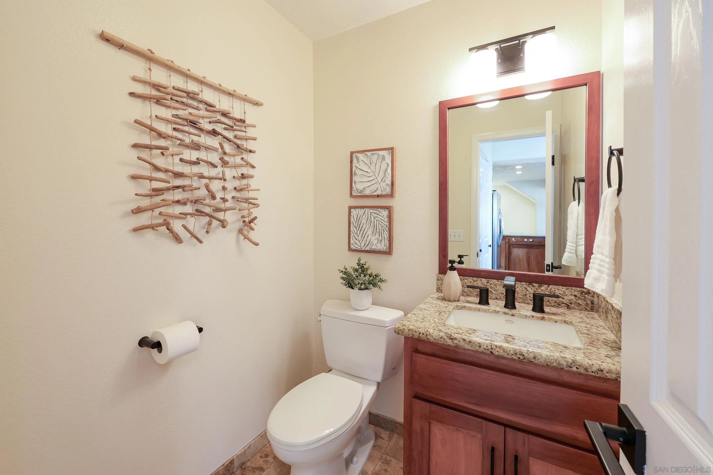 https://cdn.realtyfeed.com/cdn/127/260005236/baf6f706e91d796a09bf3ea748681eee.webp