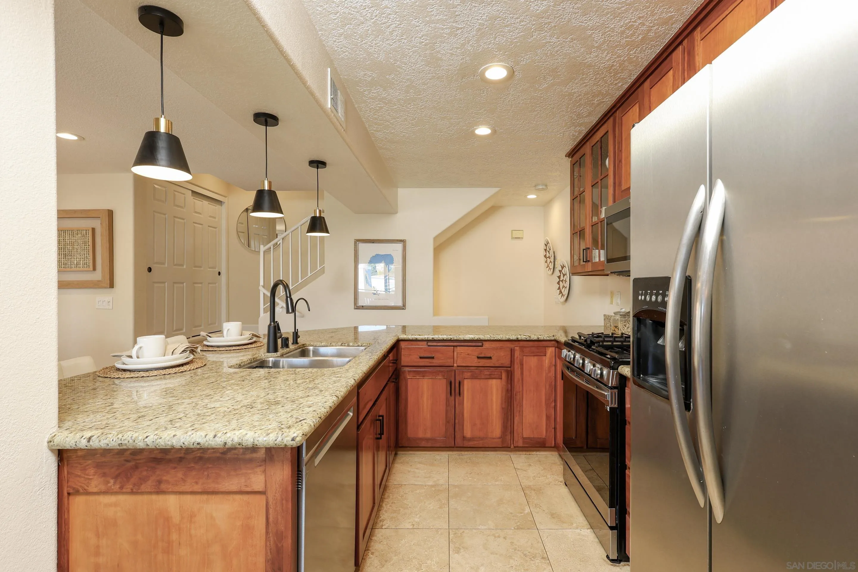 https://cdn.realtyfeed.com/cdn/127/260005236/c3be3dc8a1700d424f395cb8c85c6520.webp