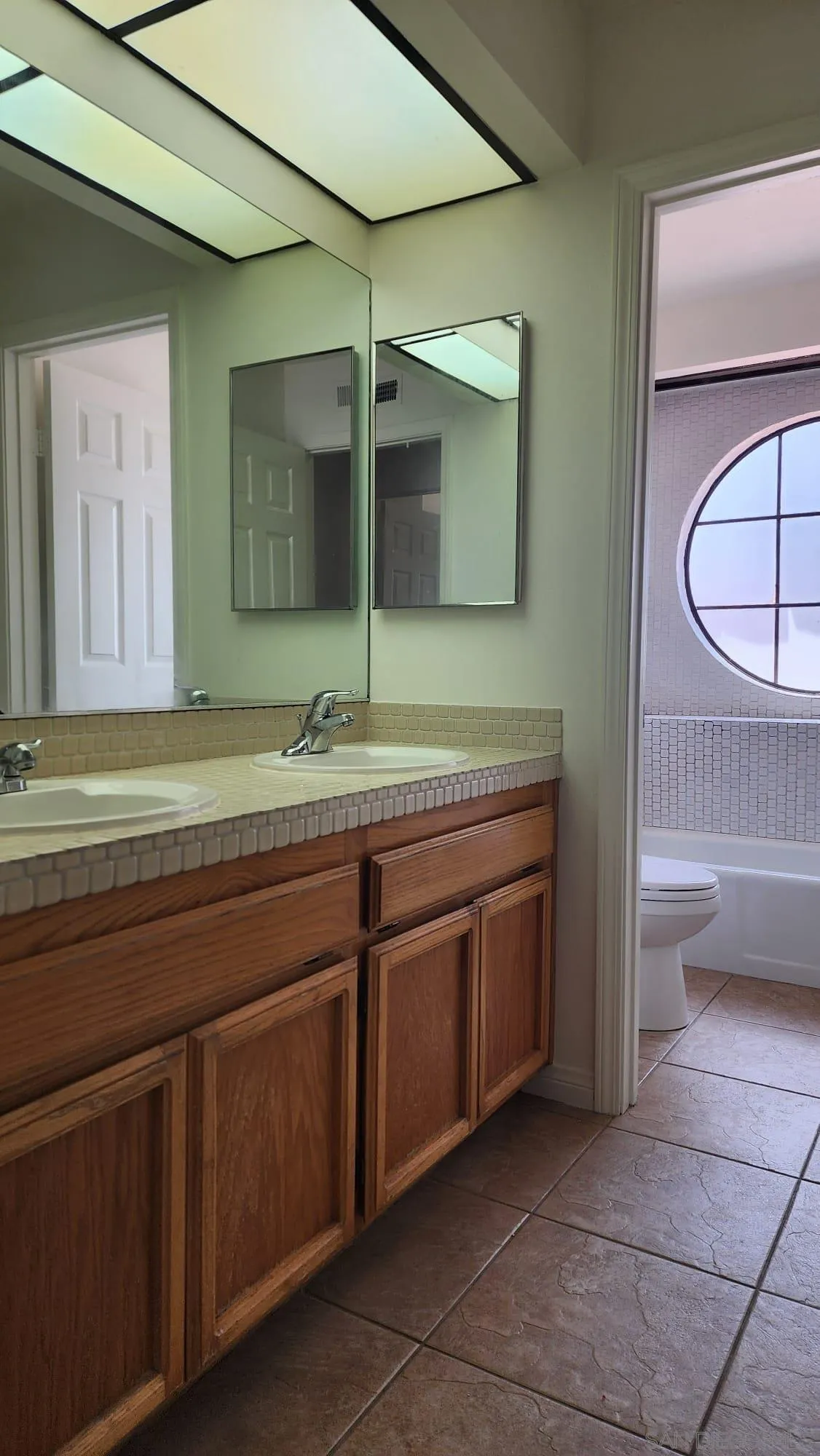 https://cdn.realtyfeed.com/cdn/127/260005238/0233dc9eaf495b3b93f3fa1ab02b839d.webp