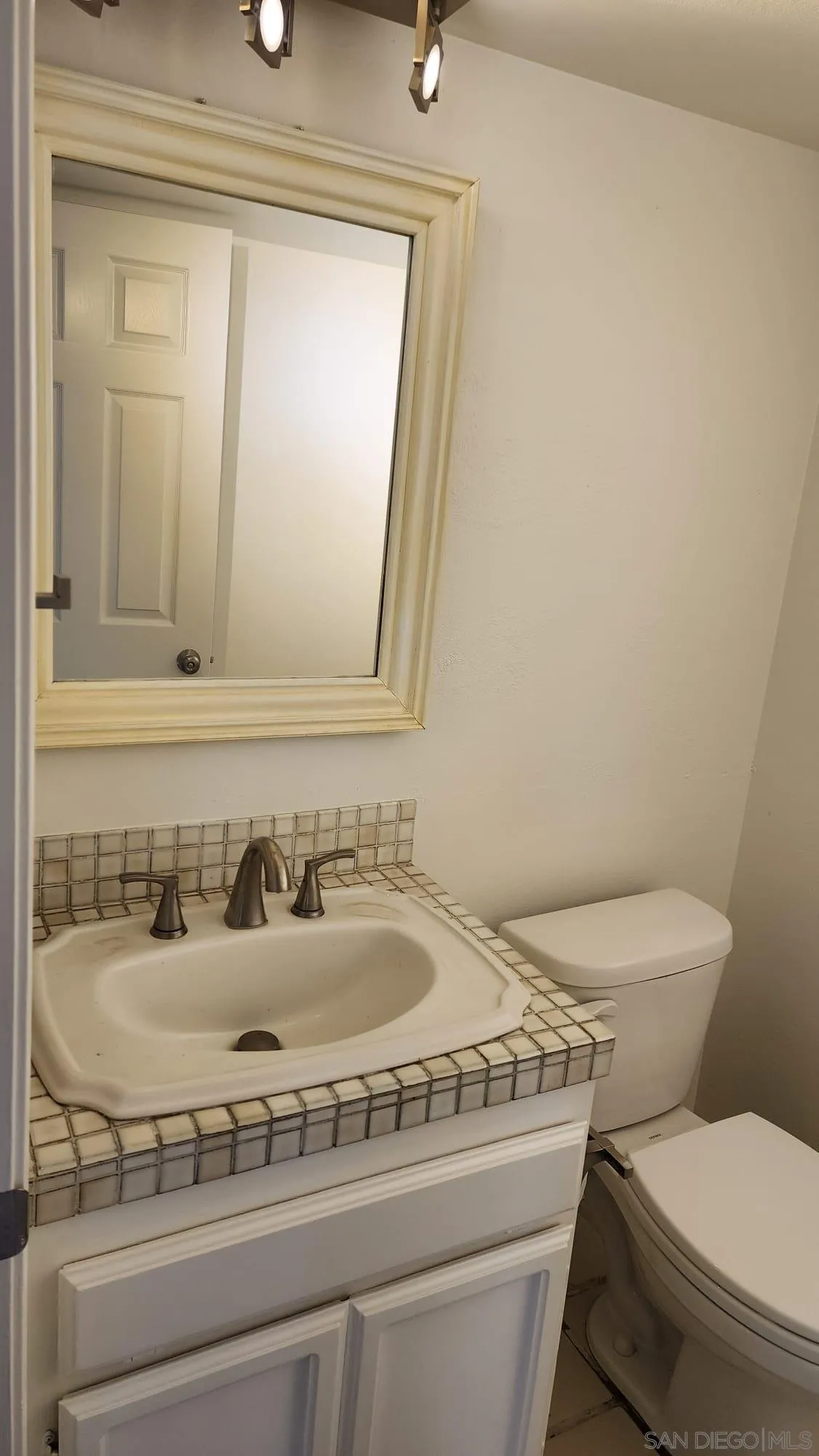 https://cdn.realtyfeed.com/cdn/127/260005238/0fd6df6232878c44c5ca7447f3590e85.webp