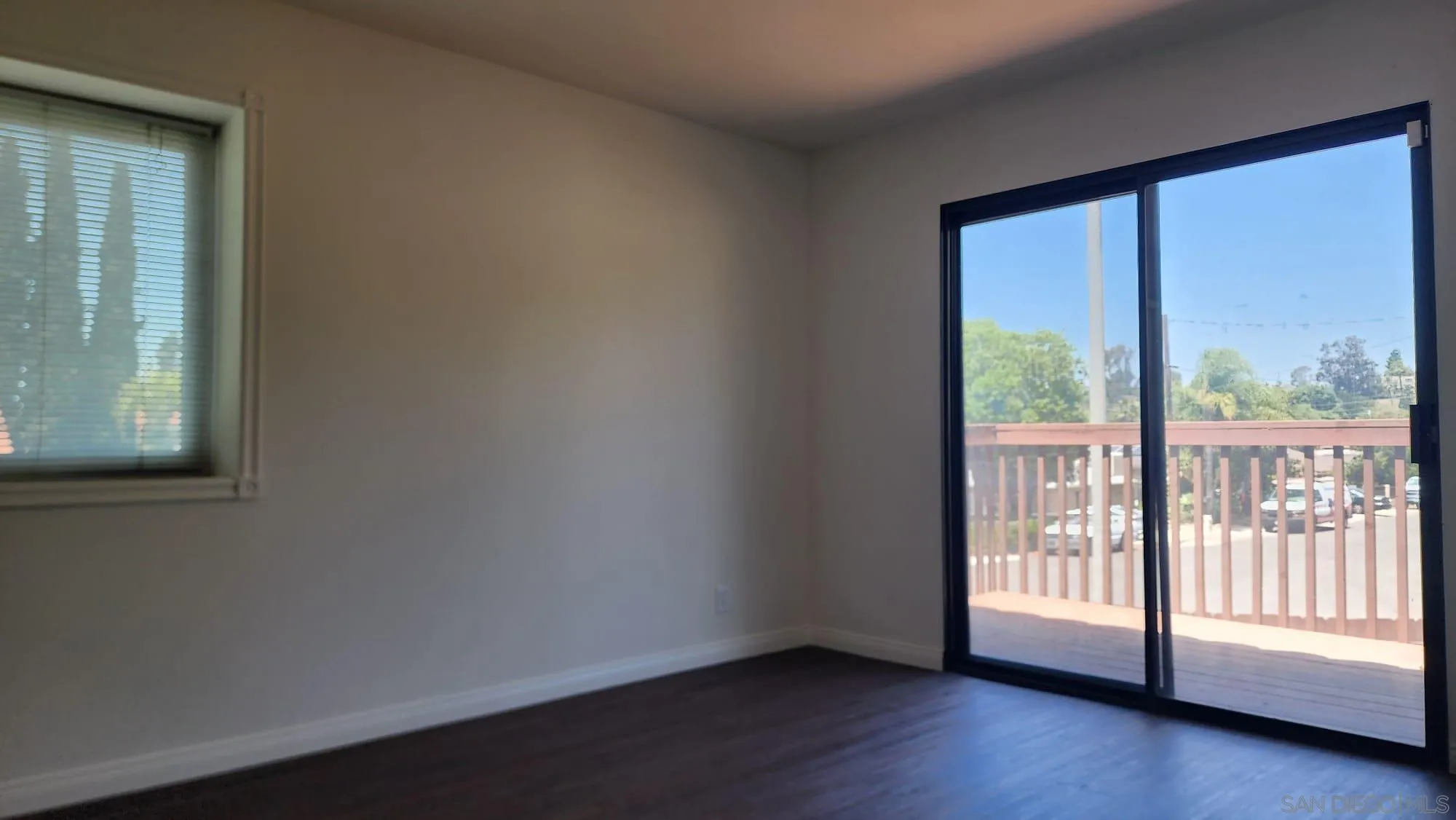 https://cdn.realtyfeed.com/cdn/127/260005238/41ec156eaec2a9c6059d6d19f9db9204.webp