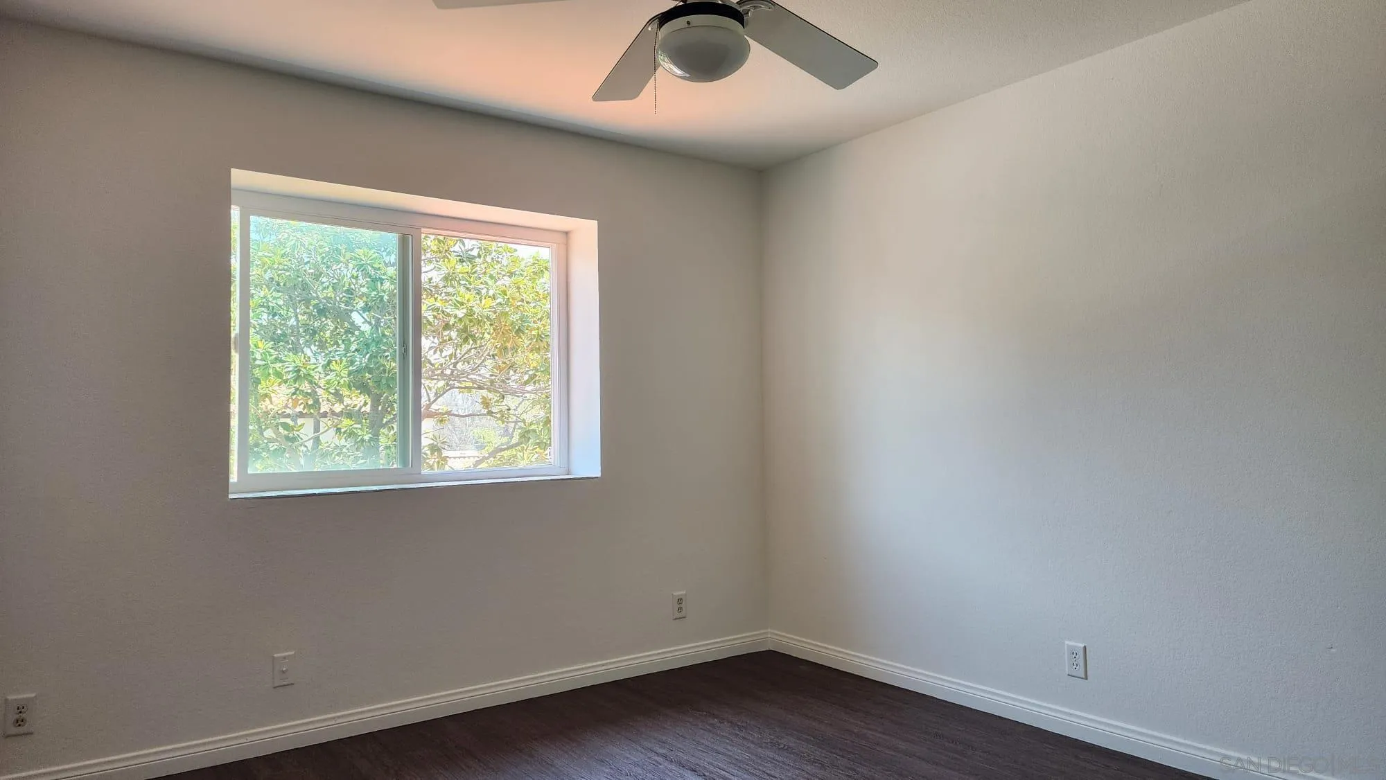 https://cdn.realtyfeed.com/cdn/127/260005238/d79037730396d397b8573e2c5f6b60b8.webp