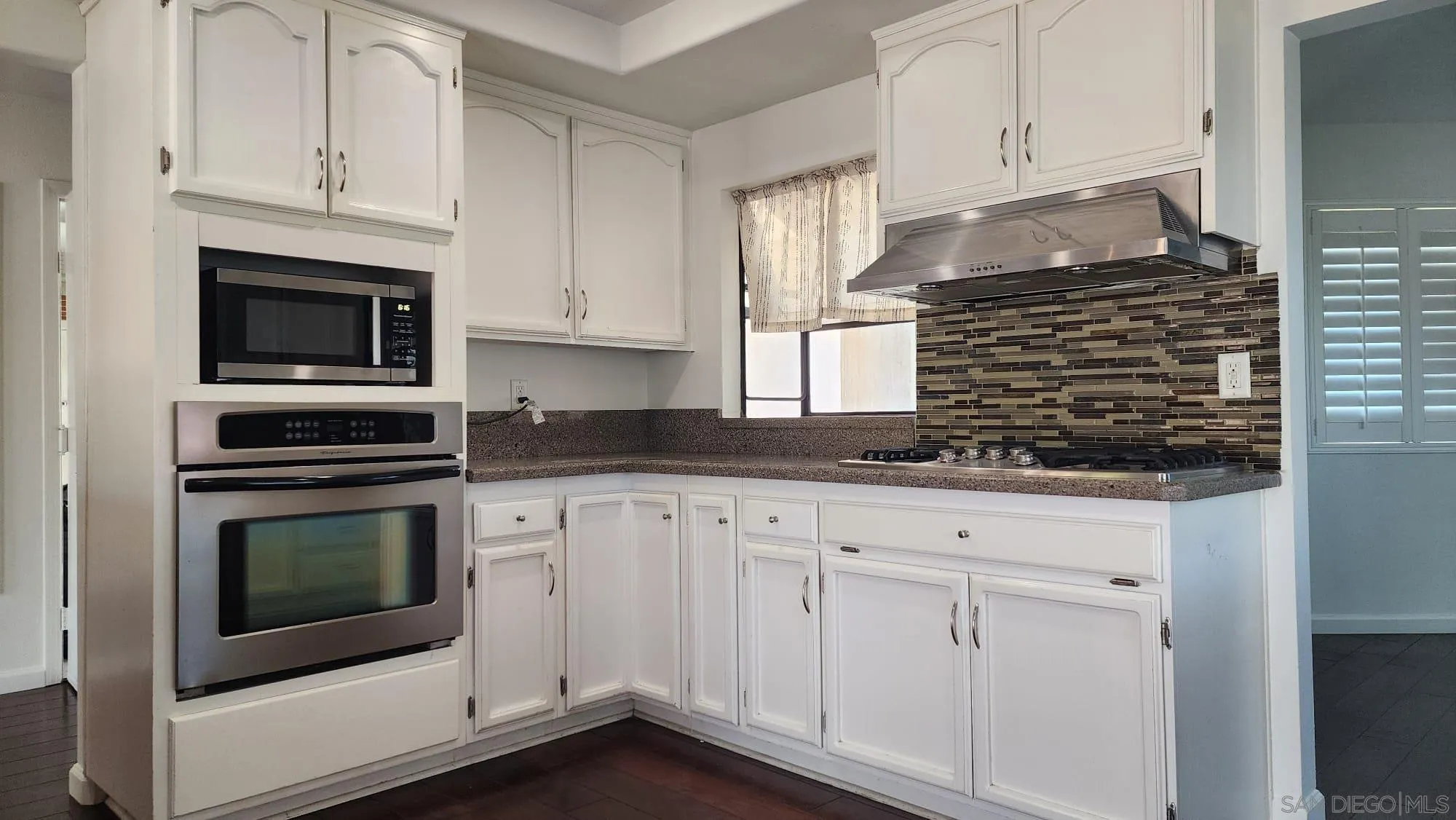 https://cdn.realtyfeed.com/cdn/127/260005238/f62e12e24d0c21dd741aa83b11af2e09.webp