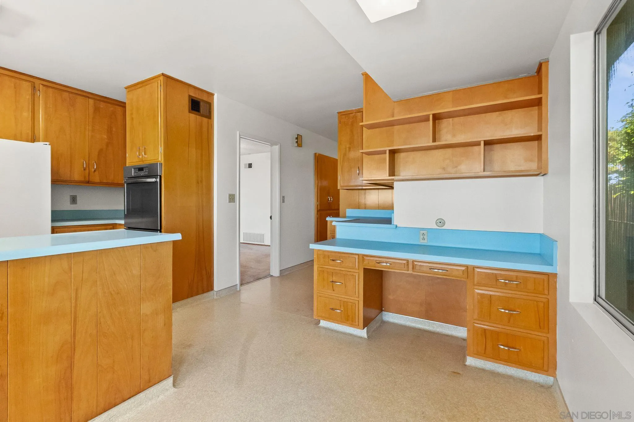 https://cdn.realtyfeed.com/cdn/127/260005239/3a2e0925e073c12a5c4bae318997ad17.webp