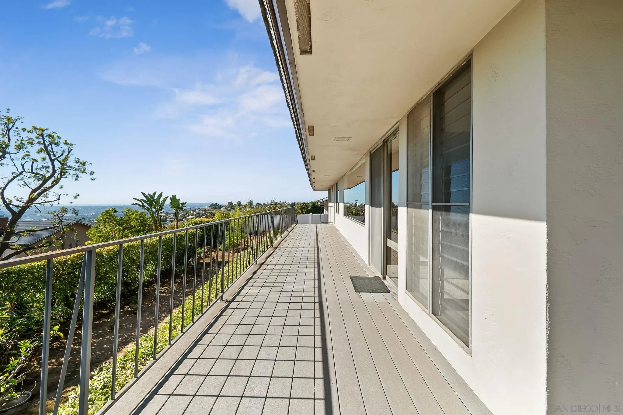 https://cdn.realtyfeed.com/cdn/127/260005239/c60b72a9278499707993f9f3e4587975.webp