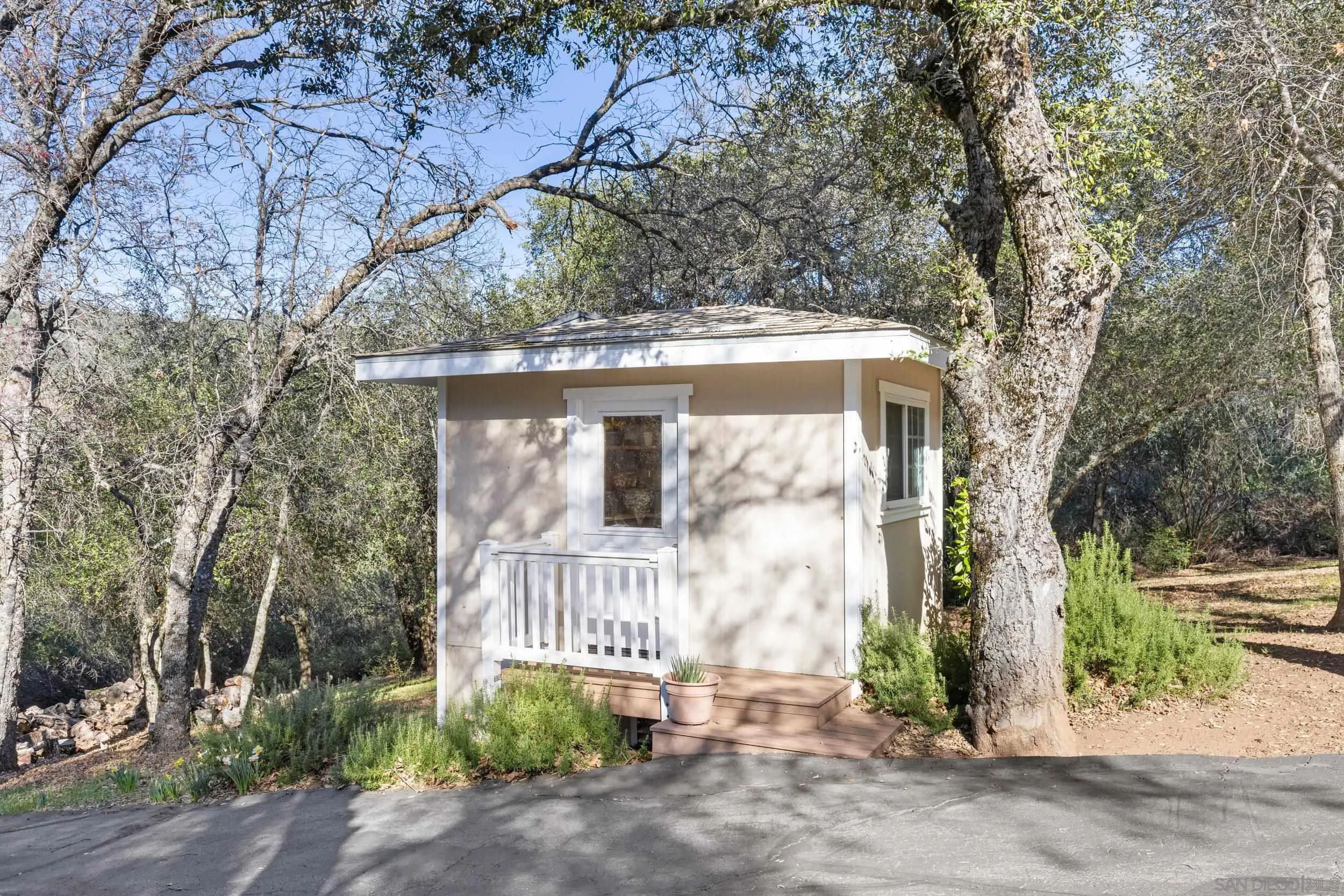 https://cdn.realtyfeed.com/cdn/127/260005241/39a430ab3af389e845629be3f03b1eb9.webp