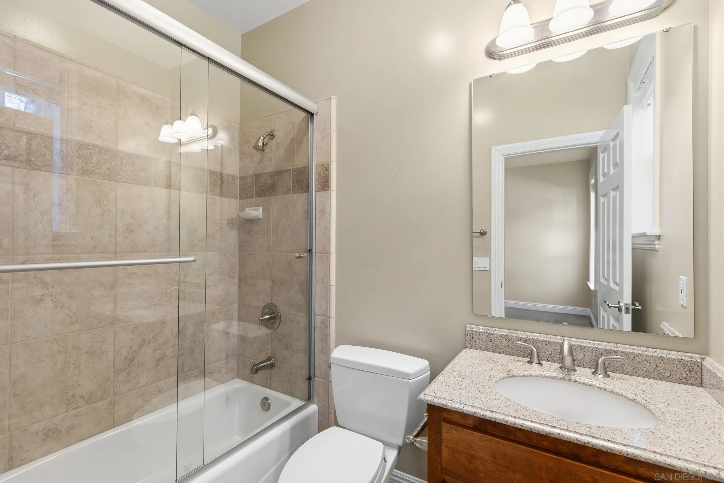 https://cdn.realtyfeed.com/cdn/127/260005241/9ac82141a13381fef4b3a79baebe2e02.webp