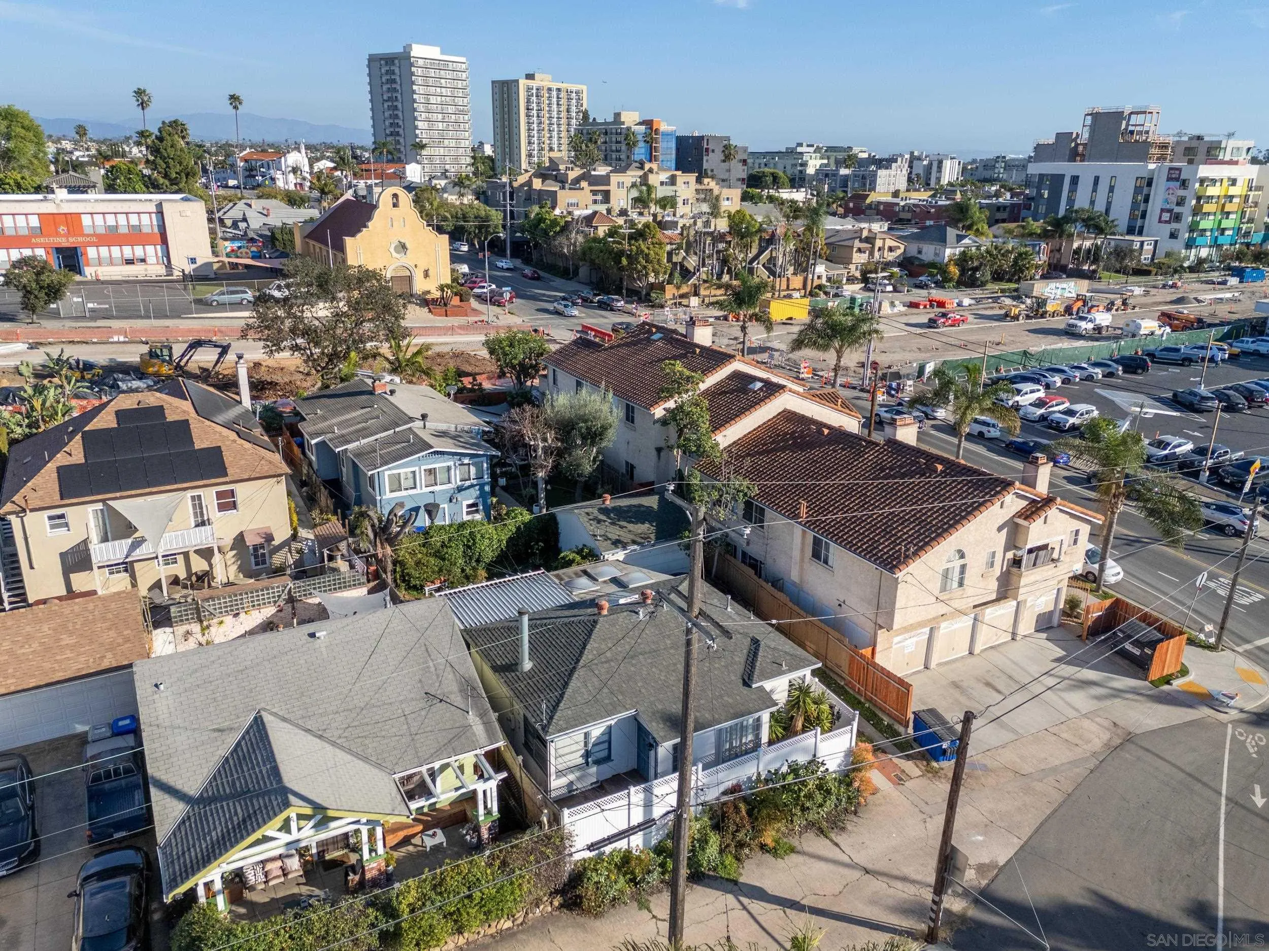 https://cdn.realtyfeed.com/cdn/127/260005242/2994852536ef630f6cea8c92ea9e7e96.webp