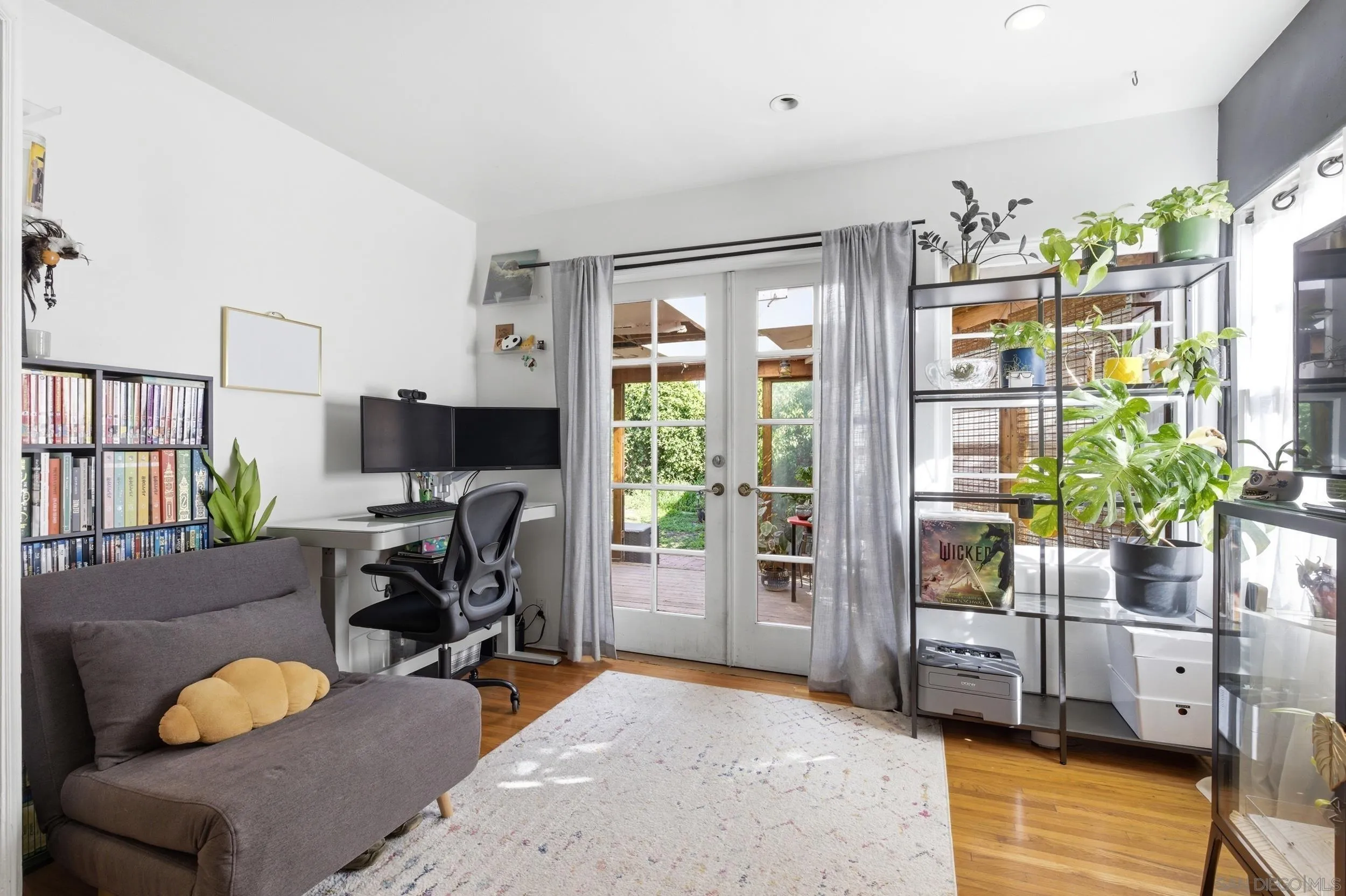 https://cdn.realtyfeed.com/cdn/127/260005242/b9434a01ce47ead3634cced514c0044c.webp