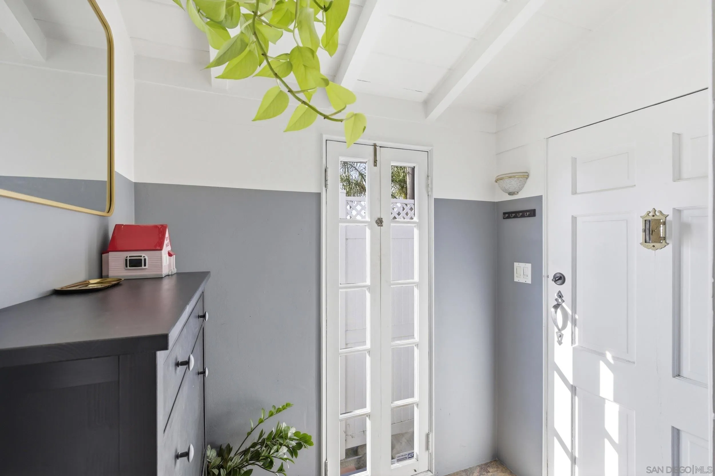 https://cdn.realtyfeed.com/cdn/127/260005242/fe8df2437eb890ac242d73aacd966c40.webp