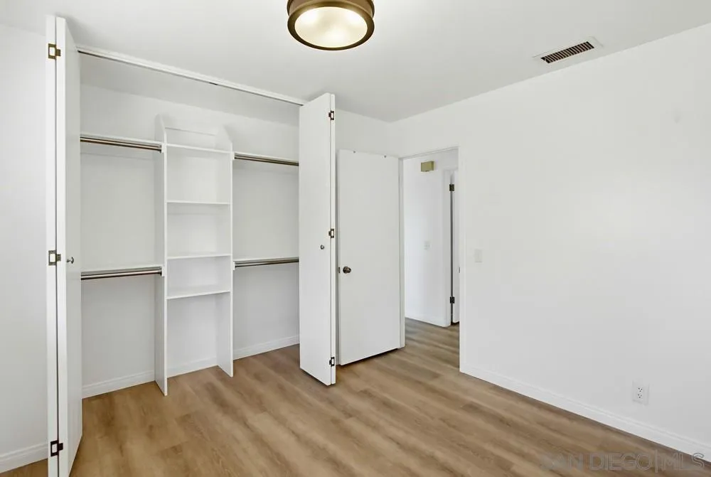 https://cdn.realtyfeed.com/cdn/127/260005246/7dc8d4ed5536aa9963bba72c22893392.webp