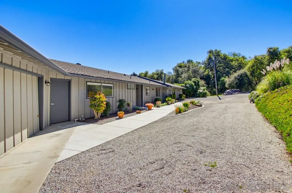 https://cdn.realtyfeed.com/cdn/127/260005246/aa4bffea3136bfa766c5cacd3078792f.webp