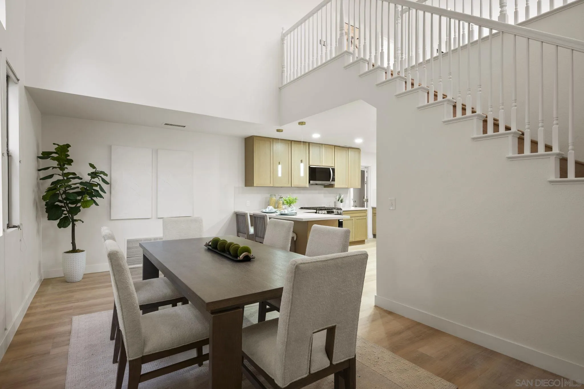 https://cdn.realtyfeed.com/cdn/127/260005249/66c72ed7711954012c1b2e140d8b79e4.webp