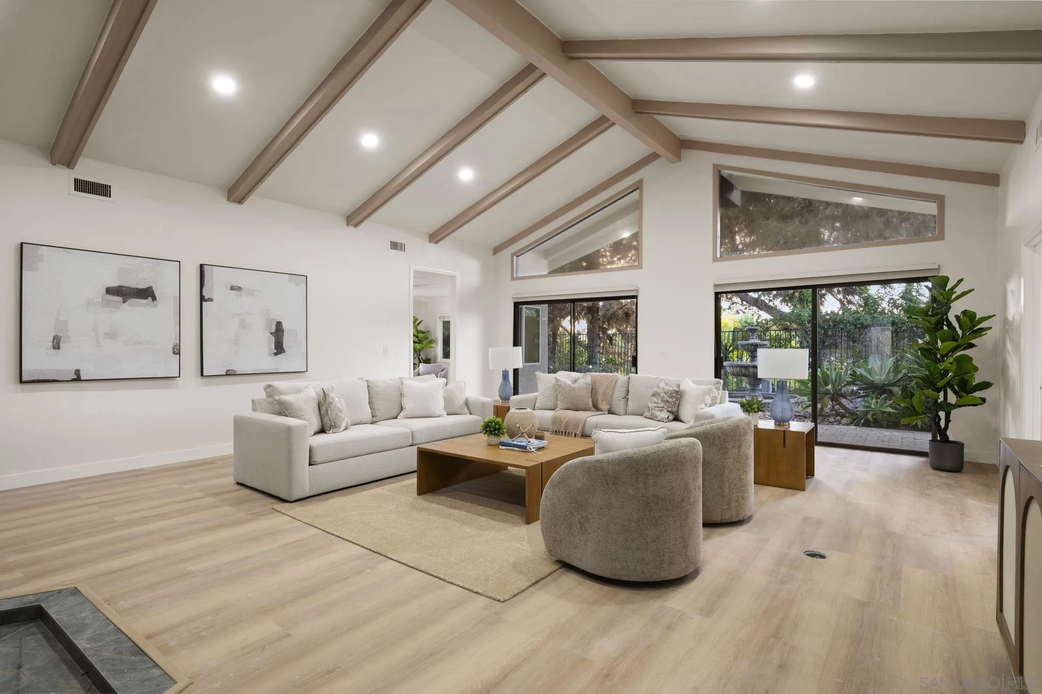 https://cdn.realtyfeed.com/cdn/127/260005249/79de2f6500ccf44792446f734a0d3110.webp