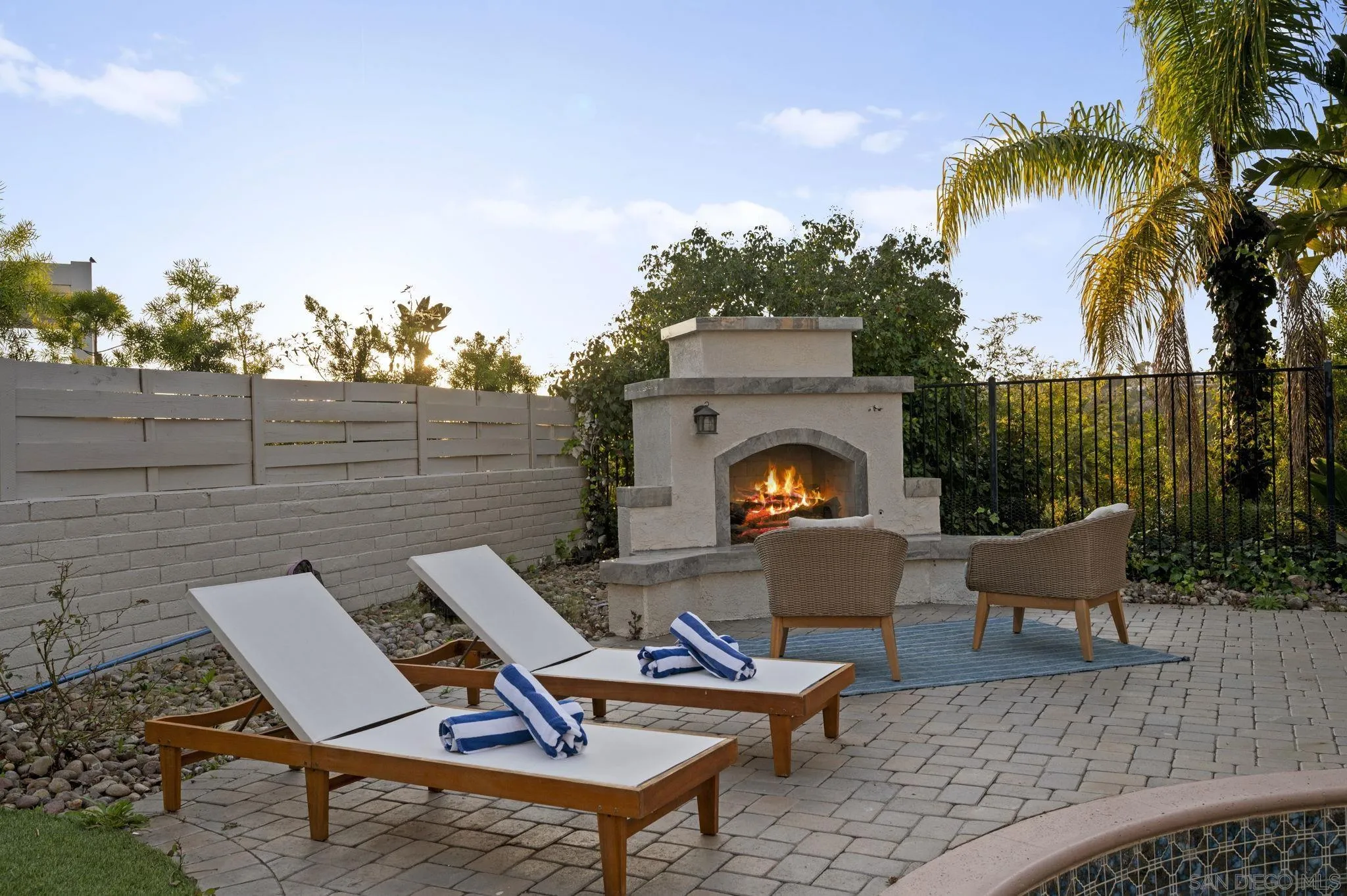 https://cdn.realtyfeed.com/cdn/127/260005249/81edd604f1a41aabe5126ba1afffa251.webp