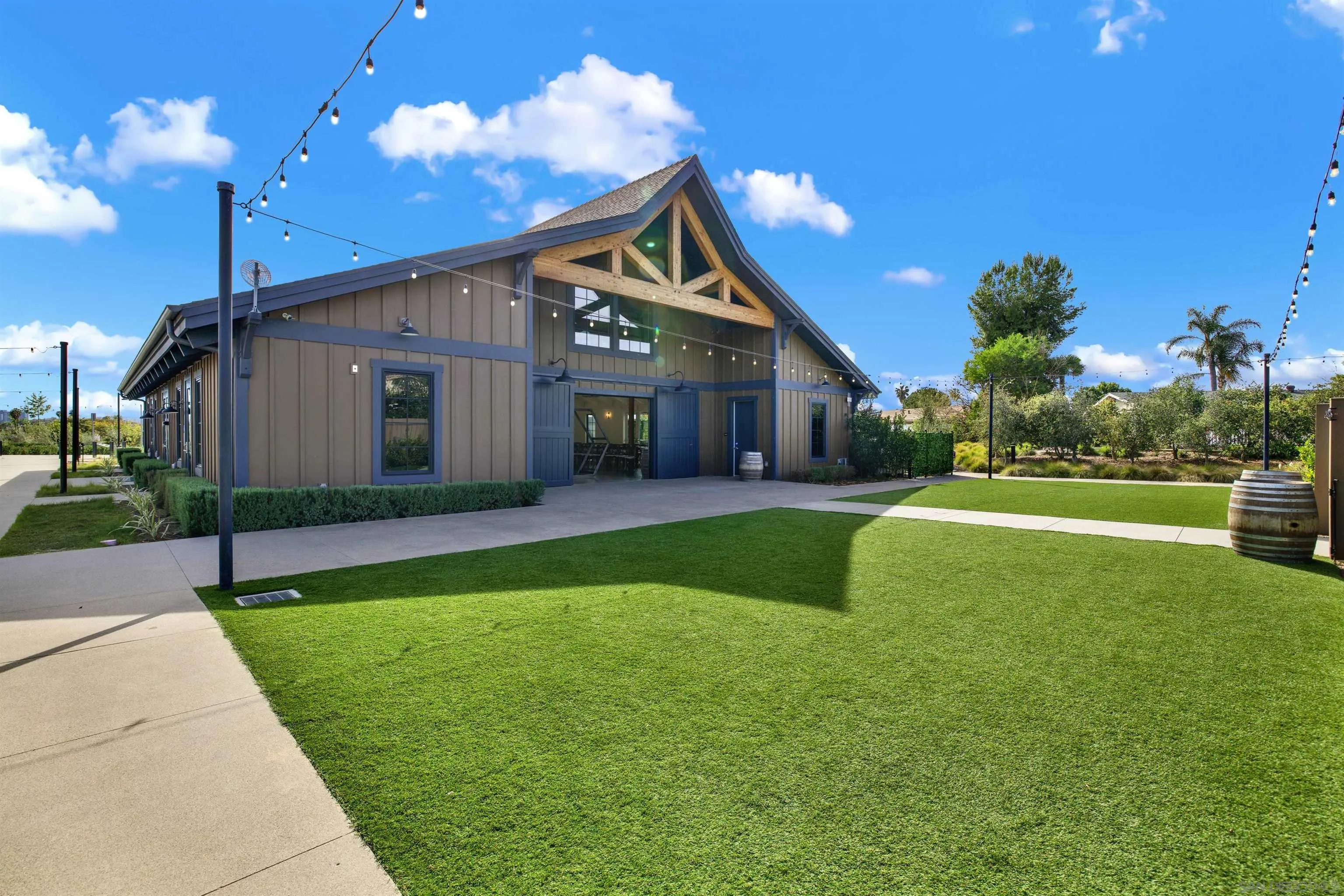 https://cdn.realtyfeed.com/cdn/127/260005257/3257f2d872a77845d1995dce77aabc79.webp