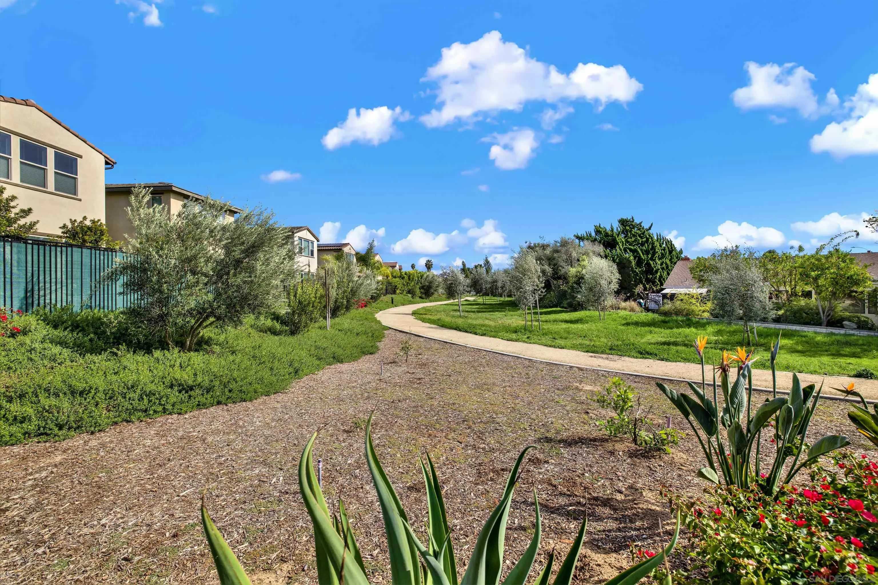 https://cdn.realtyfeed.com/cdn/127/260005257/364cdd3fbdf903403830210775f68488.webp