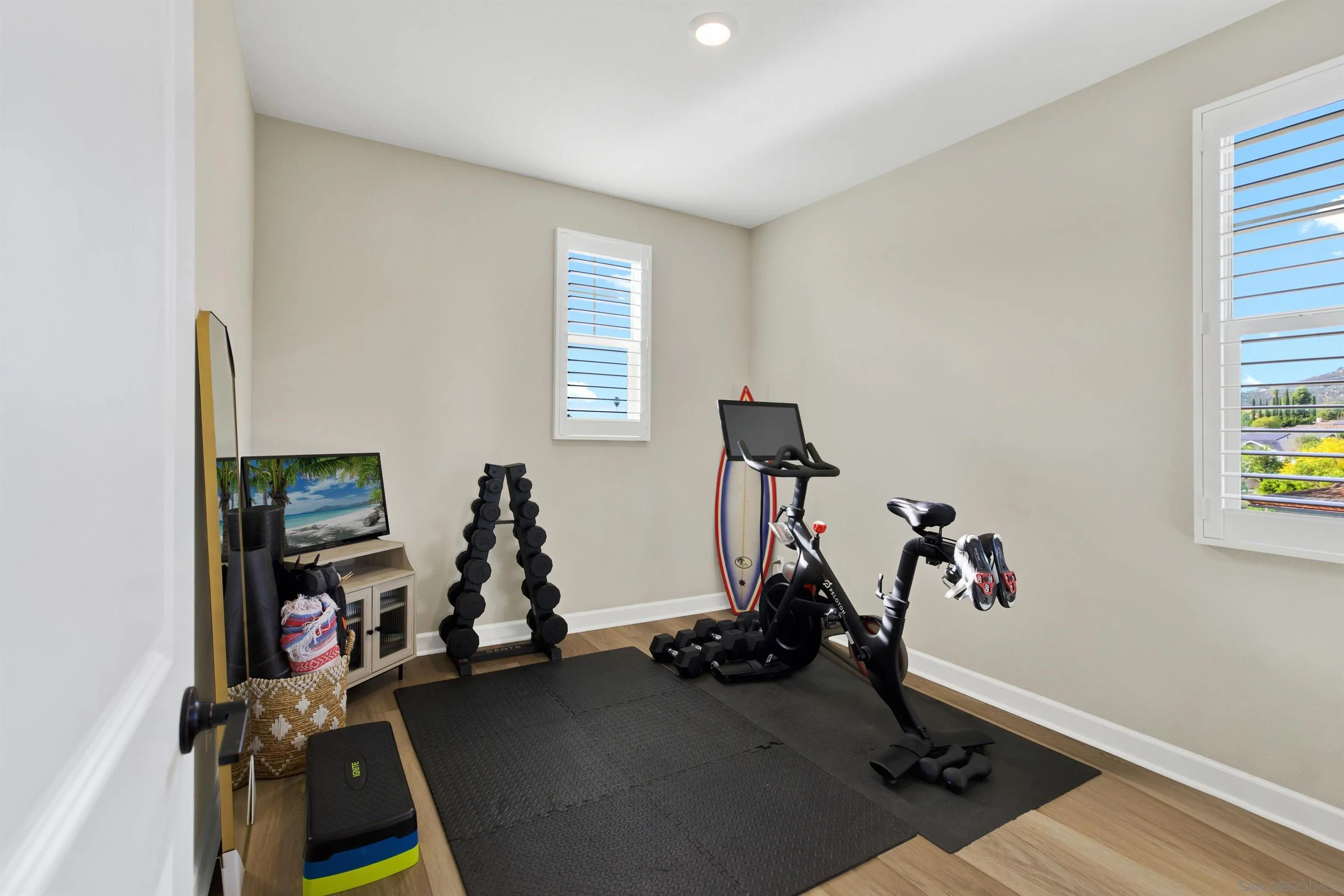 https://cdn.realtyfeed.com/cdn/127/260005257/eb0704d932863835cf636955904669db.webp