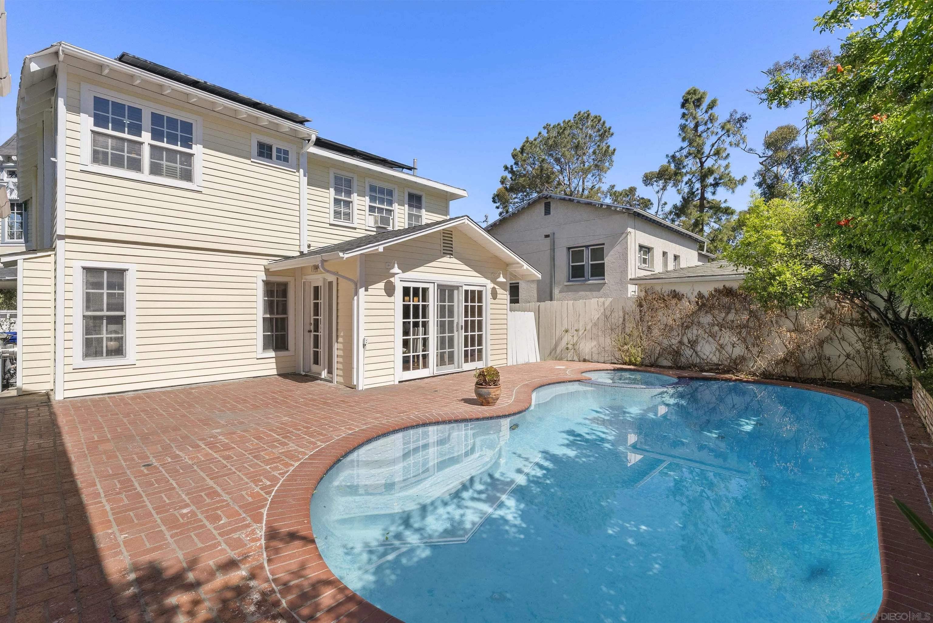 https://cdn.realtyfeed.com/cdn/127/260005258/3966c99f2f76fa7de82e8385dcce578a.webp