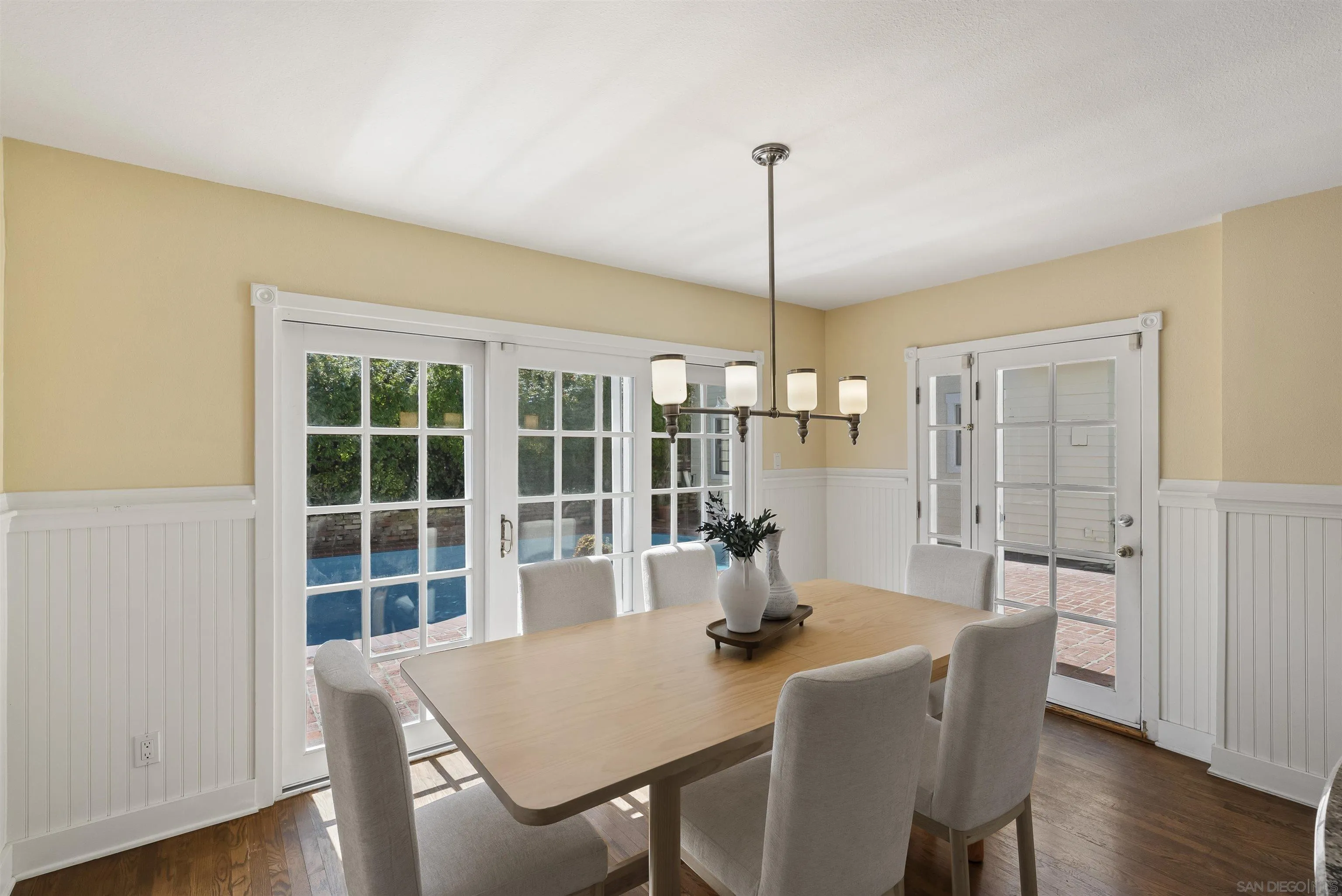 https://cdn.realtyfeed.com/cdn/127/260005258/bd362546b9dc8b247bf640f59234c89b.webp