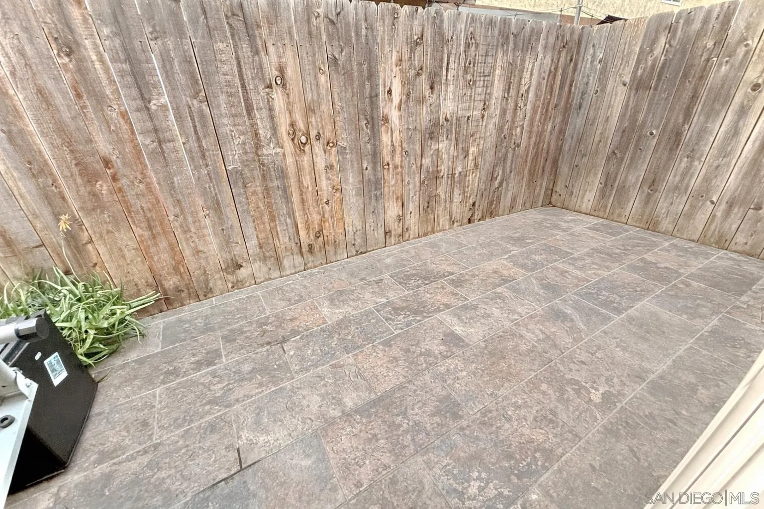 https://cdn.realtyfeed.com/cdn/127/260005266/fa64ad5c6683e1449eb2ca79a44dac97.webp