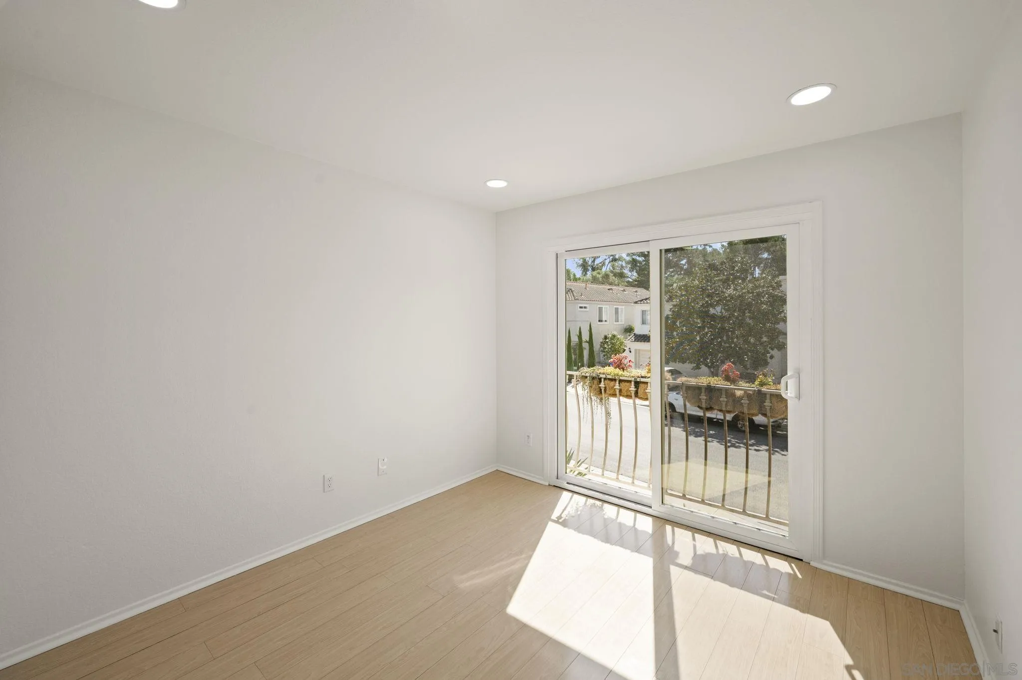 https://cdn.realtyfeed.com/cdn/127/260005270/3a5f9876275a5e8950b5fd02c1ac13ca.webp