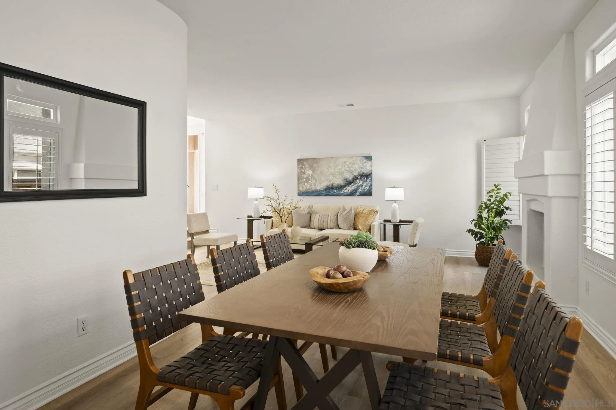 https://cdn.realtyfeed.com/cdn/127/260005270/6320389c87ac71f71f61463c8bada36e.webp