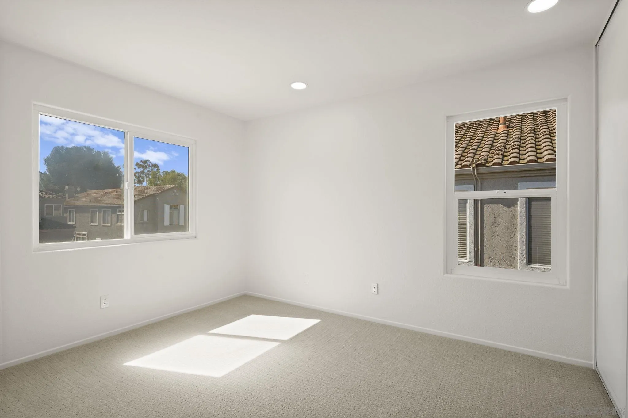 https://cdn.realtyfeed.com/cdn/127/260005270/937340b601df578b8655a0d8444175b9.webp
