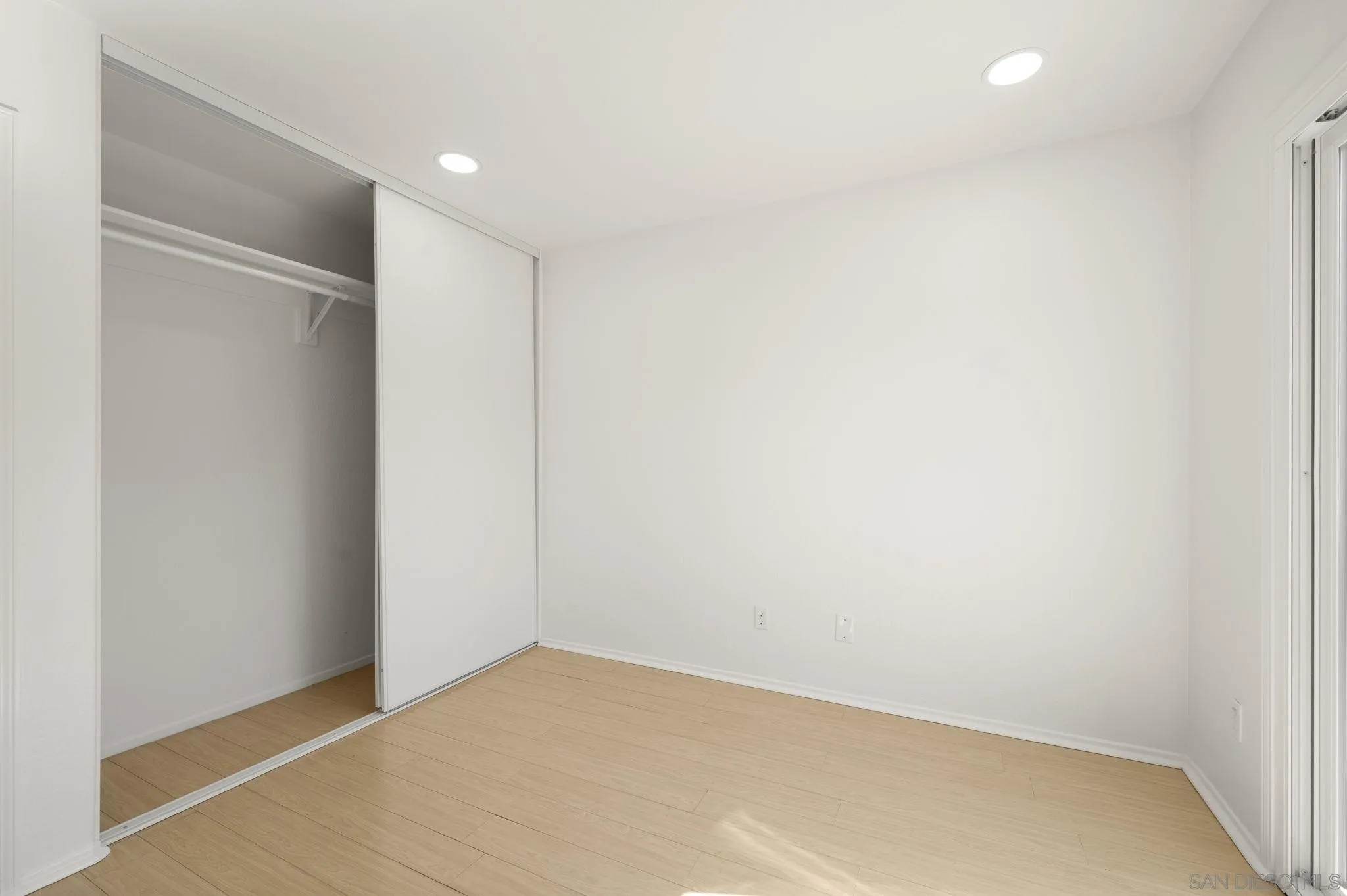 https://cdn.realtyfeed.com/cdn/127/260005270/e435521674fc7358576c22d2ed79ab47.webp