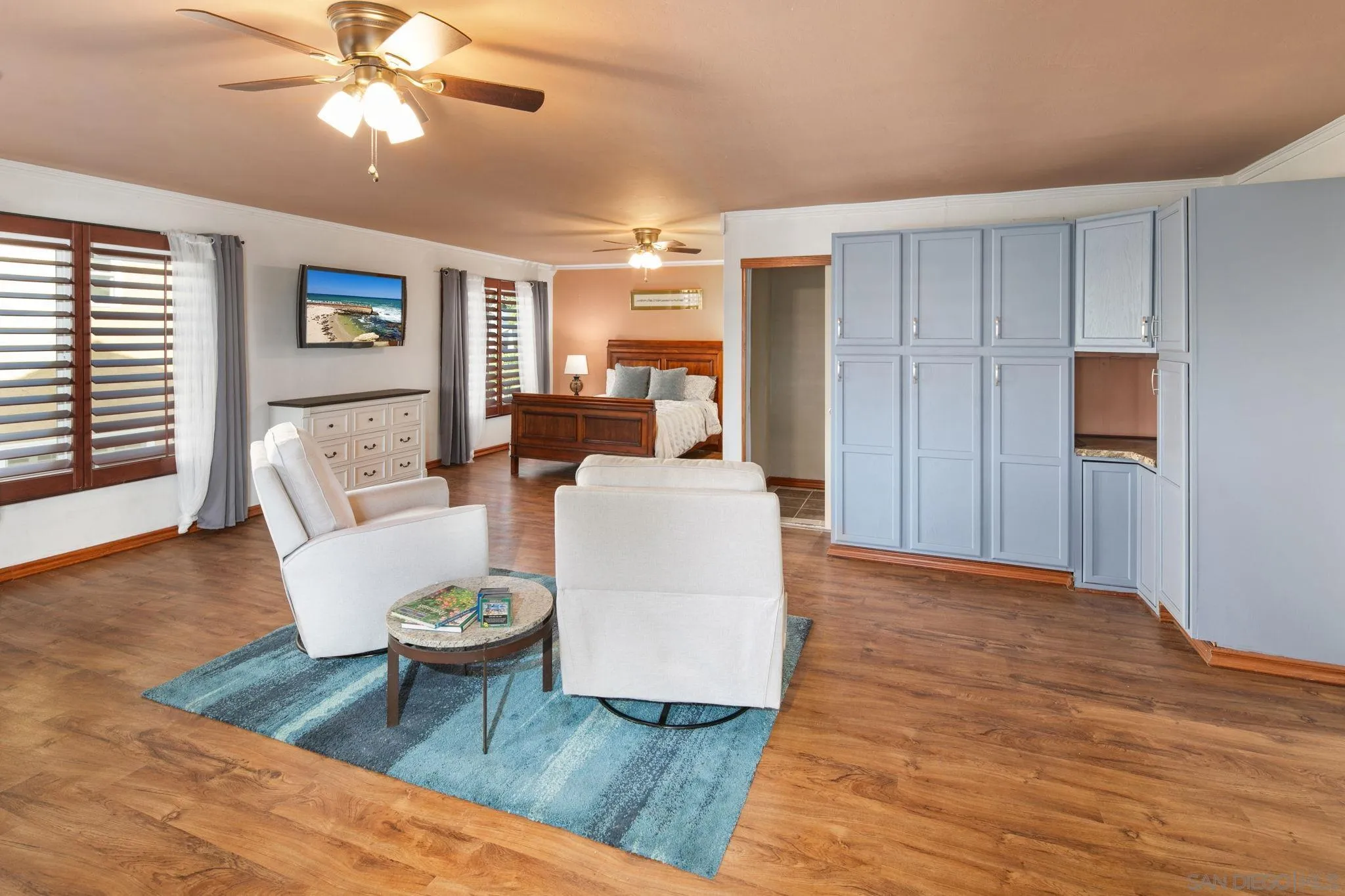 https://cdn.realtyfeed.com/cdn/127/260005276/1bd4e55b31ff464d88a4ac1c4fc99765.webp