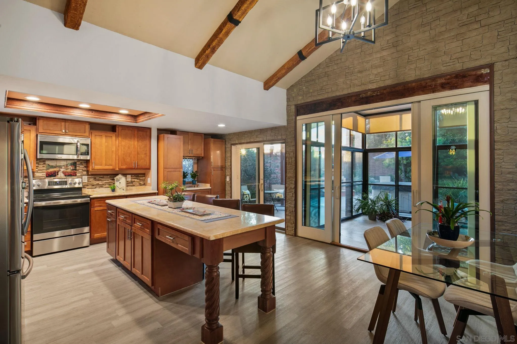 https://cdn.realtyfeed.com/cdn/127/260005276/443aeb8a3f72571a29bead216f52f4f8.webp