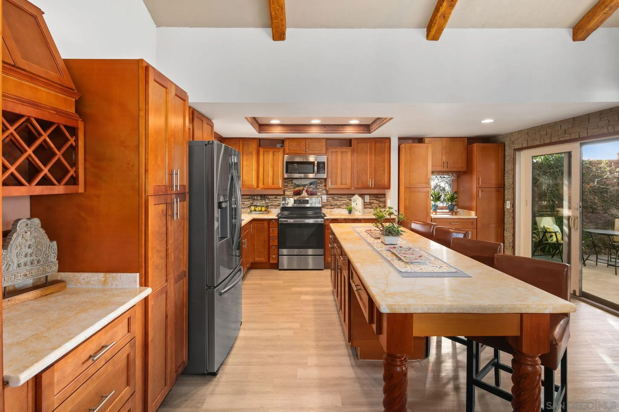 https://cdn.realtyfeed.com/cdn/127/260005276/769087cd4b948ae8fcb095fd023ae885.webp