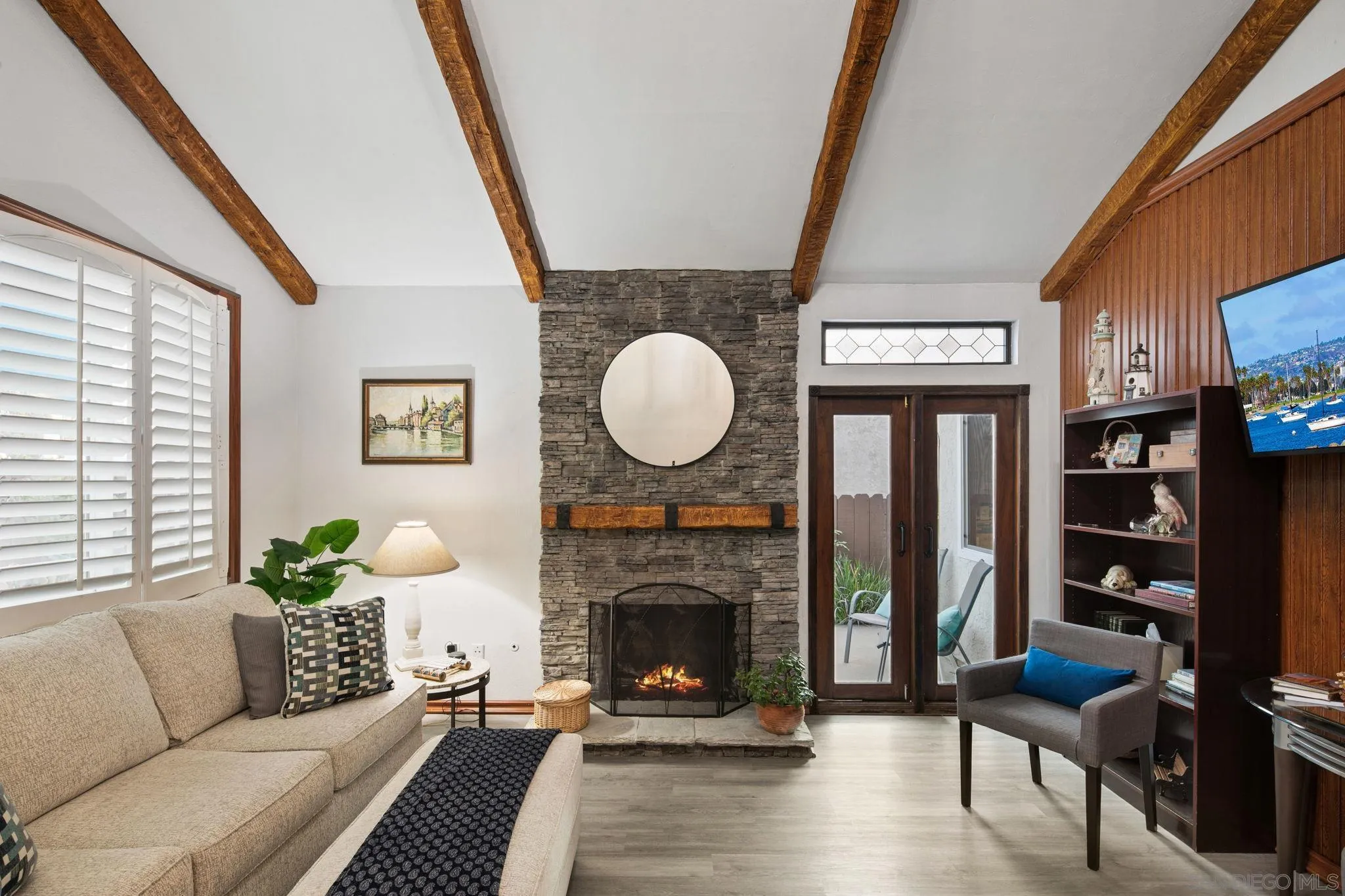https://cdn.realtyfeed.com/cdn/127/260005276/8a42a7e51d91b5659059382032d2451d.webp