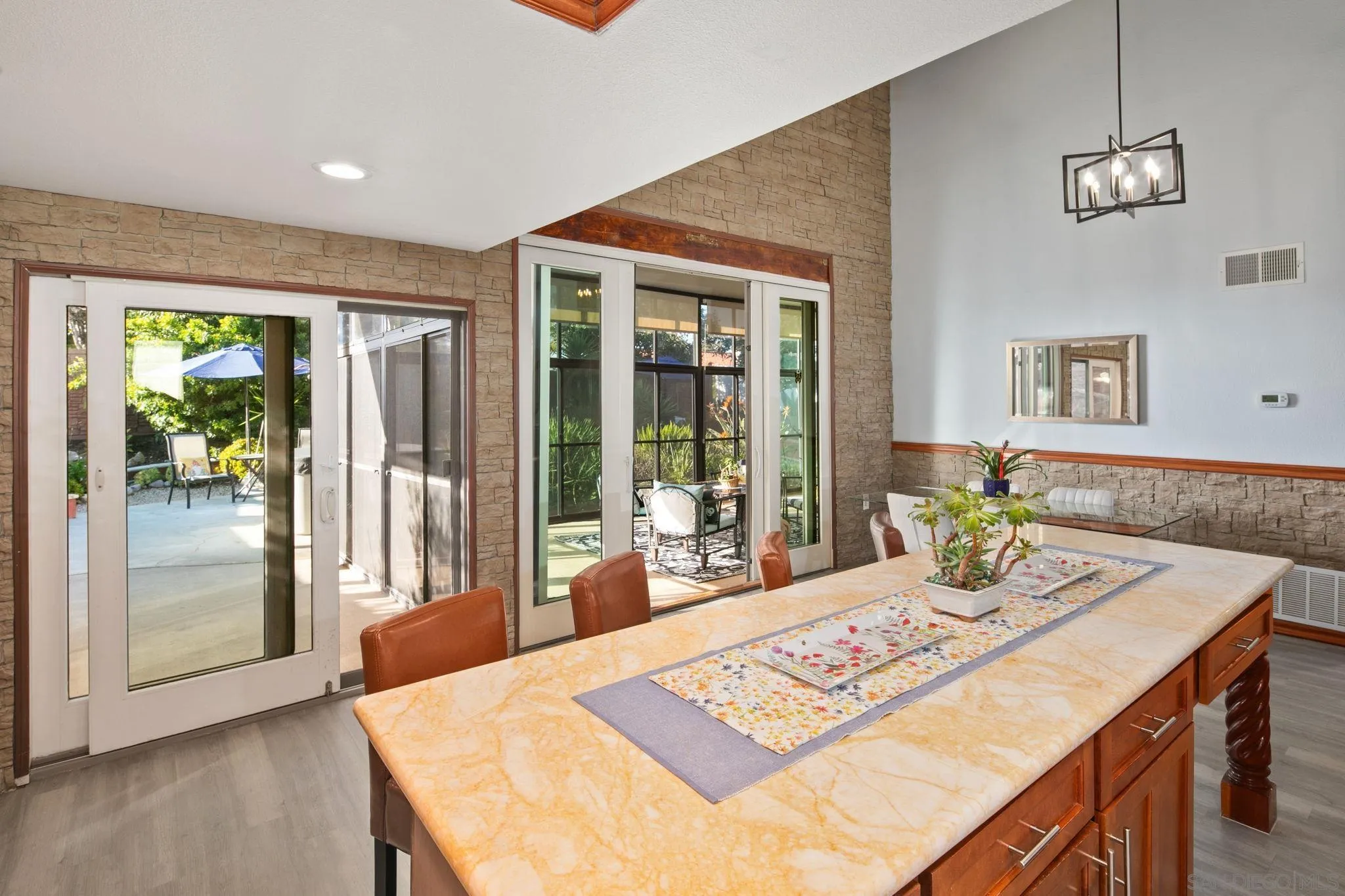 https://cdn.realtyfeed.com/cdn/127/260005276/9d1d9ff34927342540f176e0ea9ca46d.webp