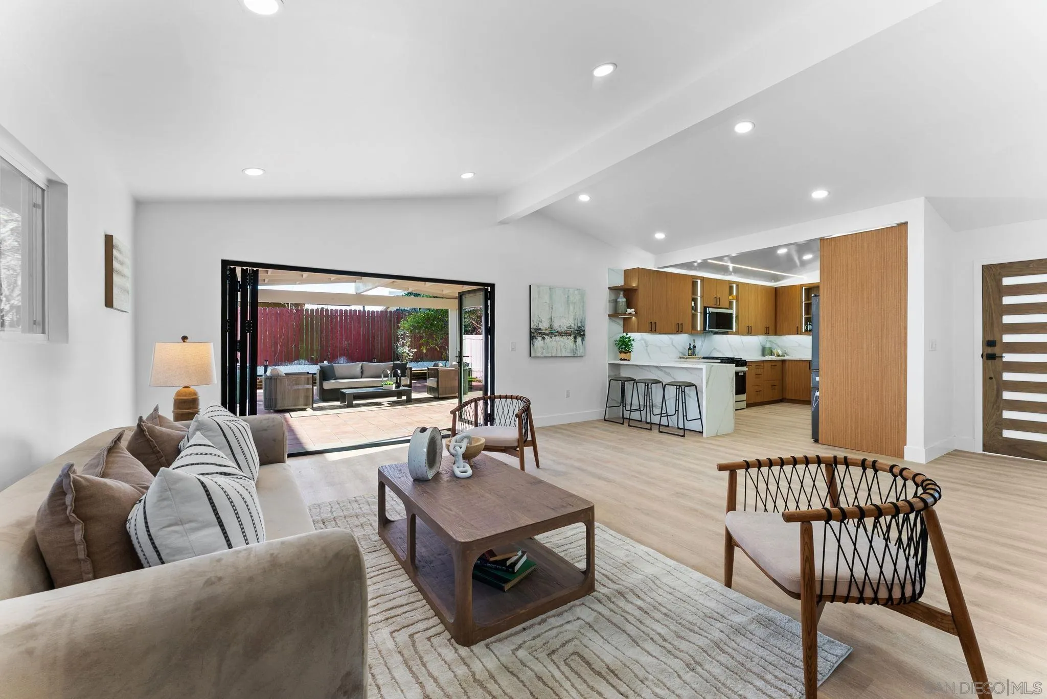 https://cdn.realtyfeed.com/cdn/127/260005280/27c92ad0b484051fbcdb711daacbd5da.webp