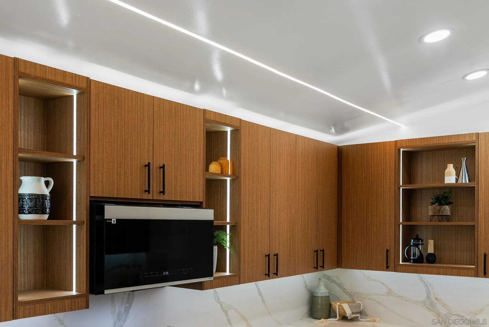 https://cdn.realtyfeed.com/cdn/127/260005280/4ab66bddd0265d1d11a2d201b00ab937.webp